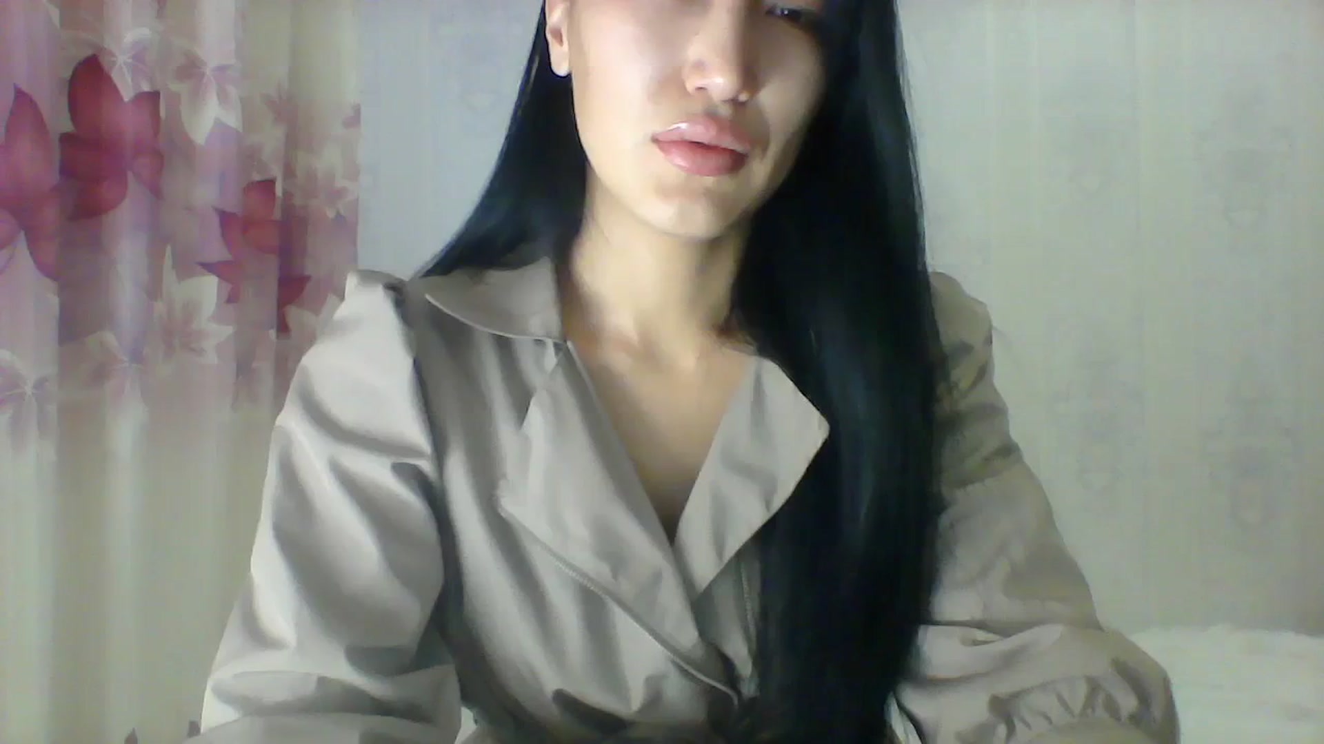 Gallery image thumbnail from SweetRo0mance's myfreecams stream on, 12/06/2023, 14:35 image 15 of 20