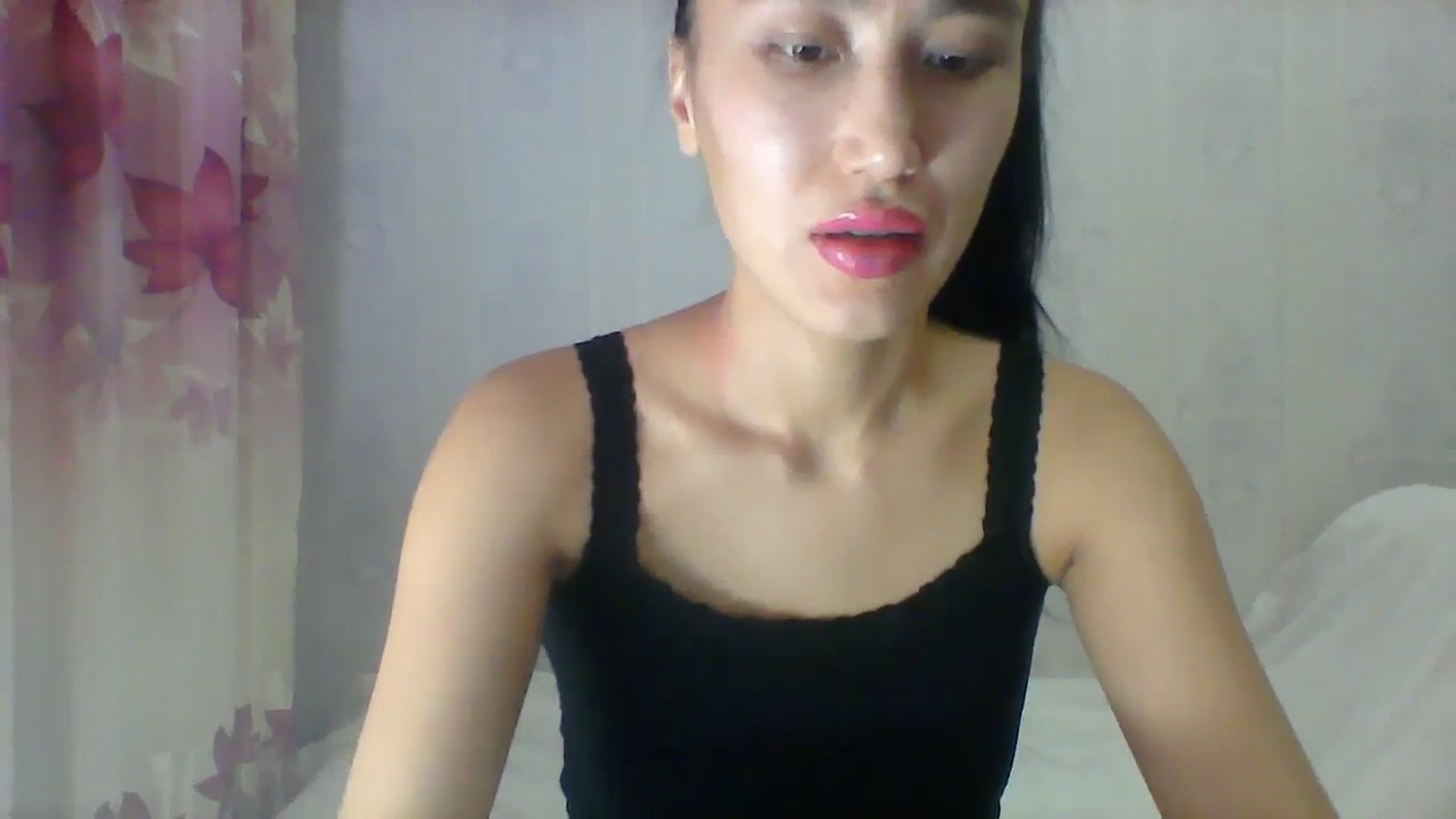Gallery image thumbnail from SweetRo0mance's myfreecams stream on, 03/06/2024, 13:16 image 6 of 20