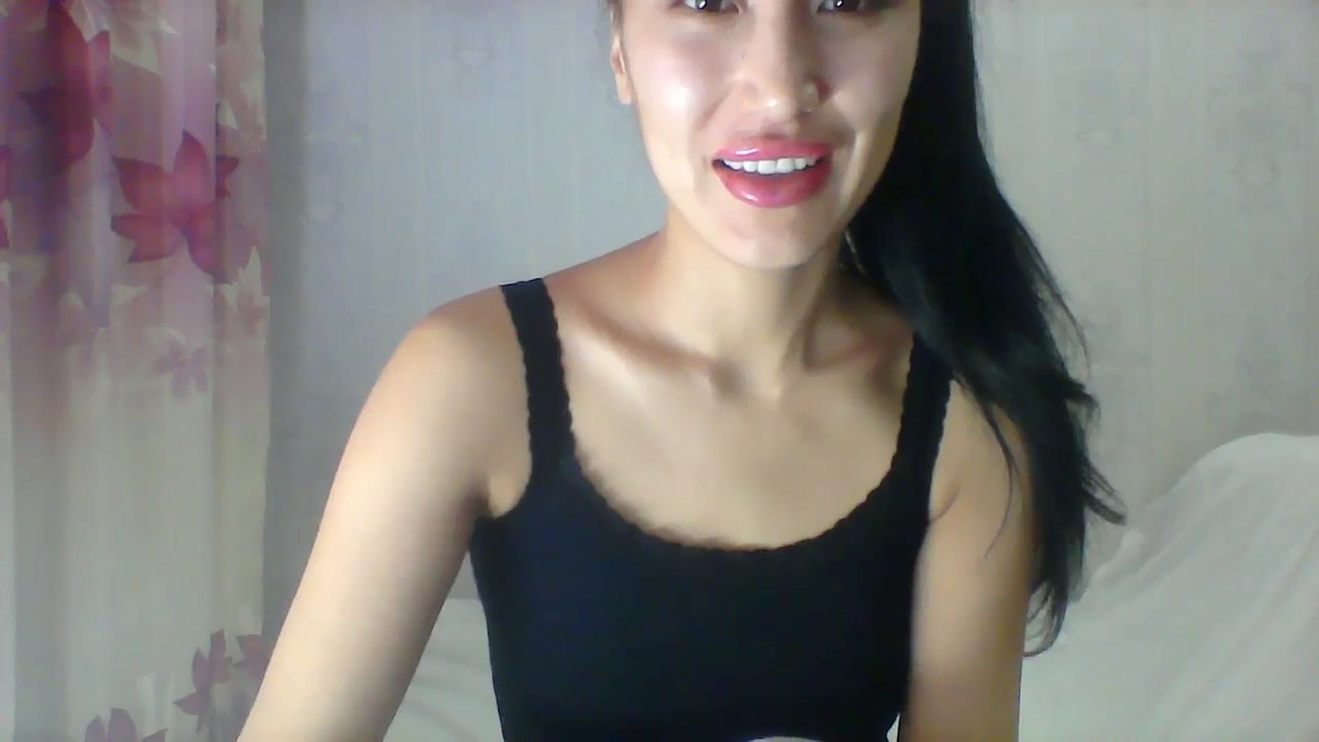 Gallery image thumbnail from SweetRo0mance's myfreecams stream on, 03/06/2024, 13:16 image 10 of 20