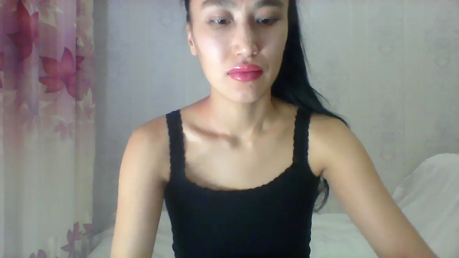 Gallery image thumbnail from SweetRo0mance's myfreecams stream on, 03/06/2024, 13:16 image 5 of 20