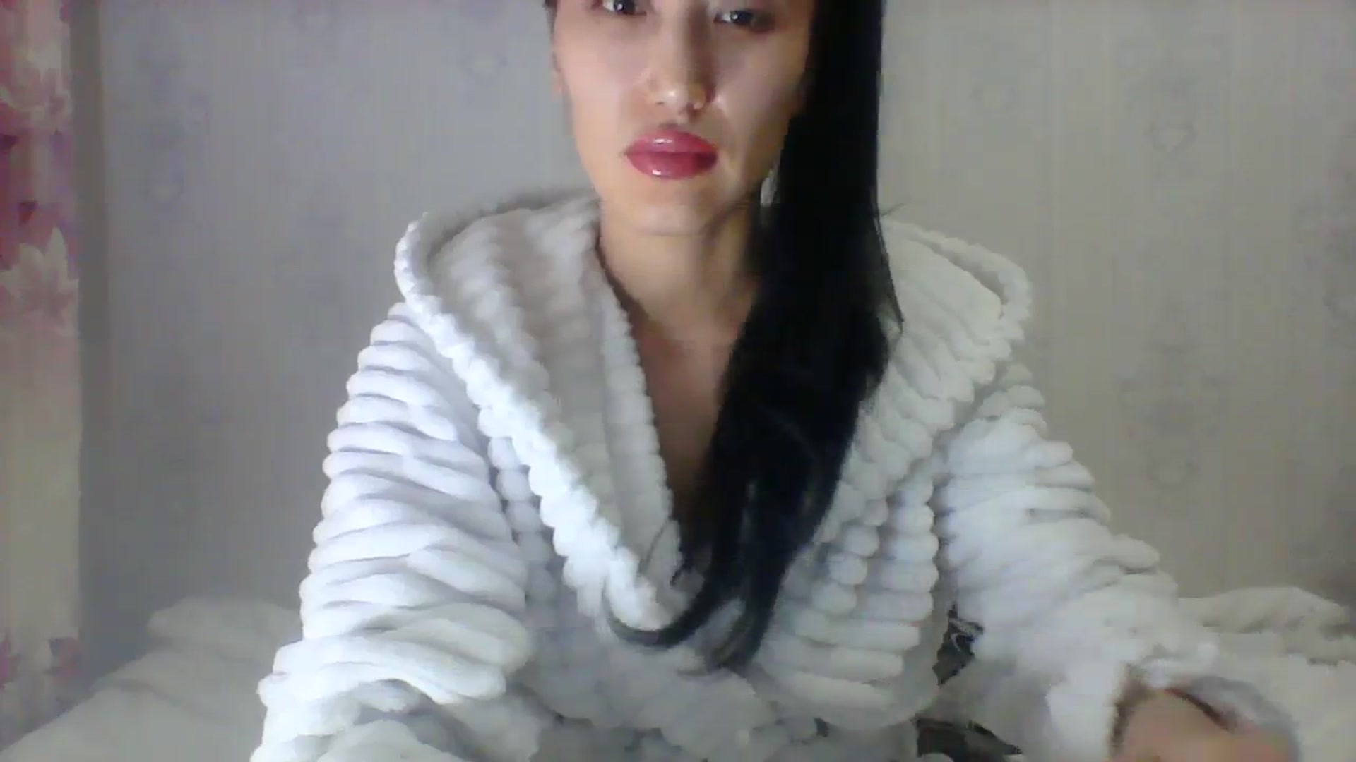 Gallery image thumbnail from SweetRo0mance's myfreecams stream on, 03/06/2024, 14:30 image 20 of 20