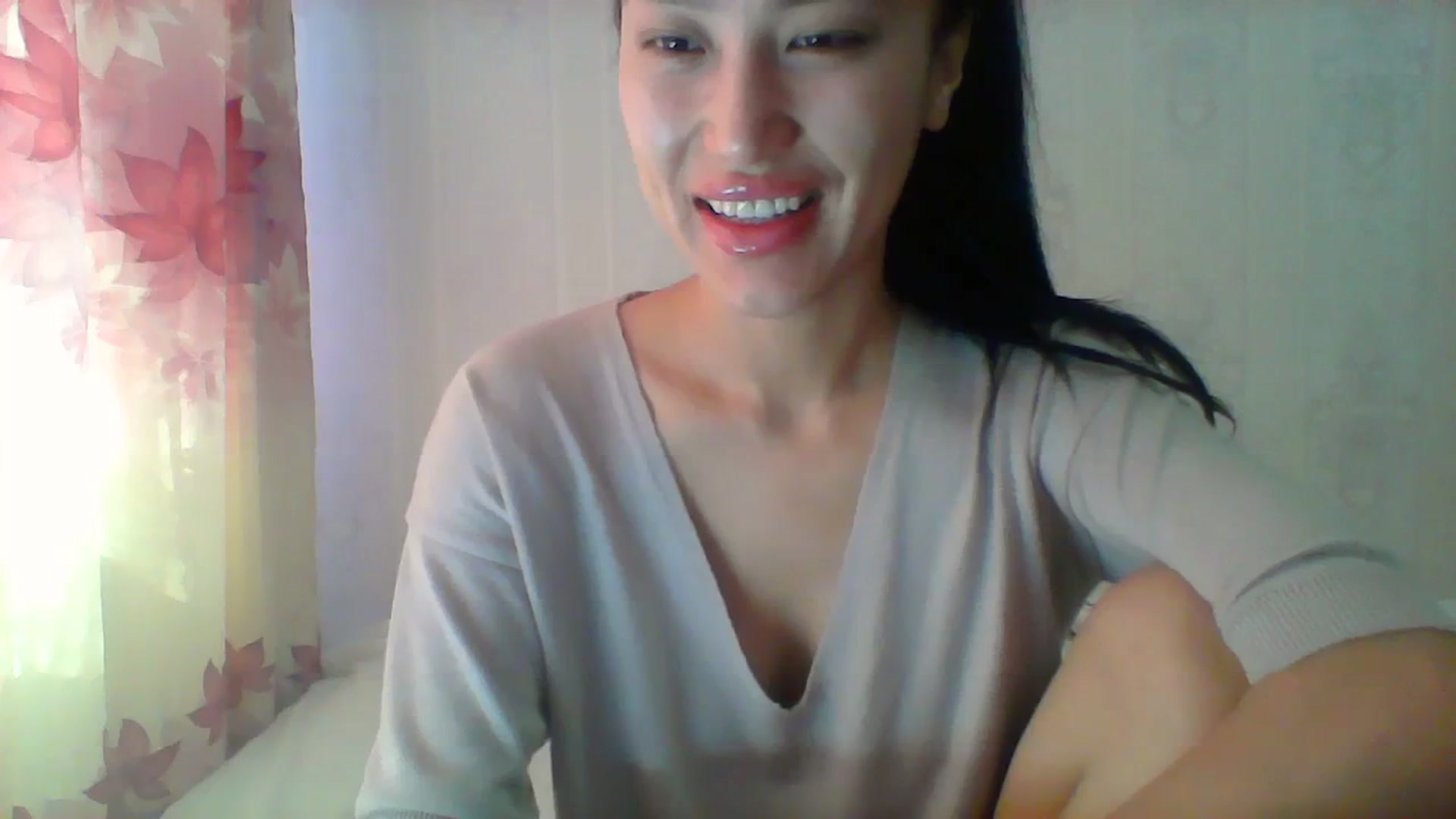 Gallery image thumbnail from SweetRo0mance's myfreecams stream on, 03/27/2024, 05:55 image 16 of 20
