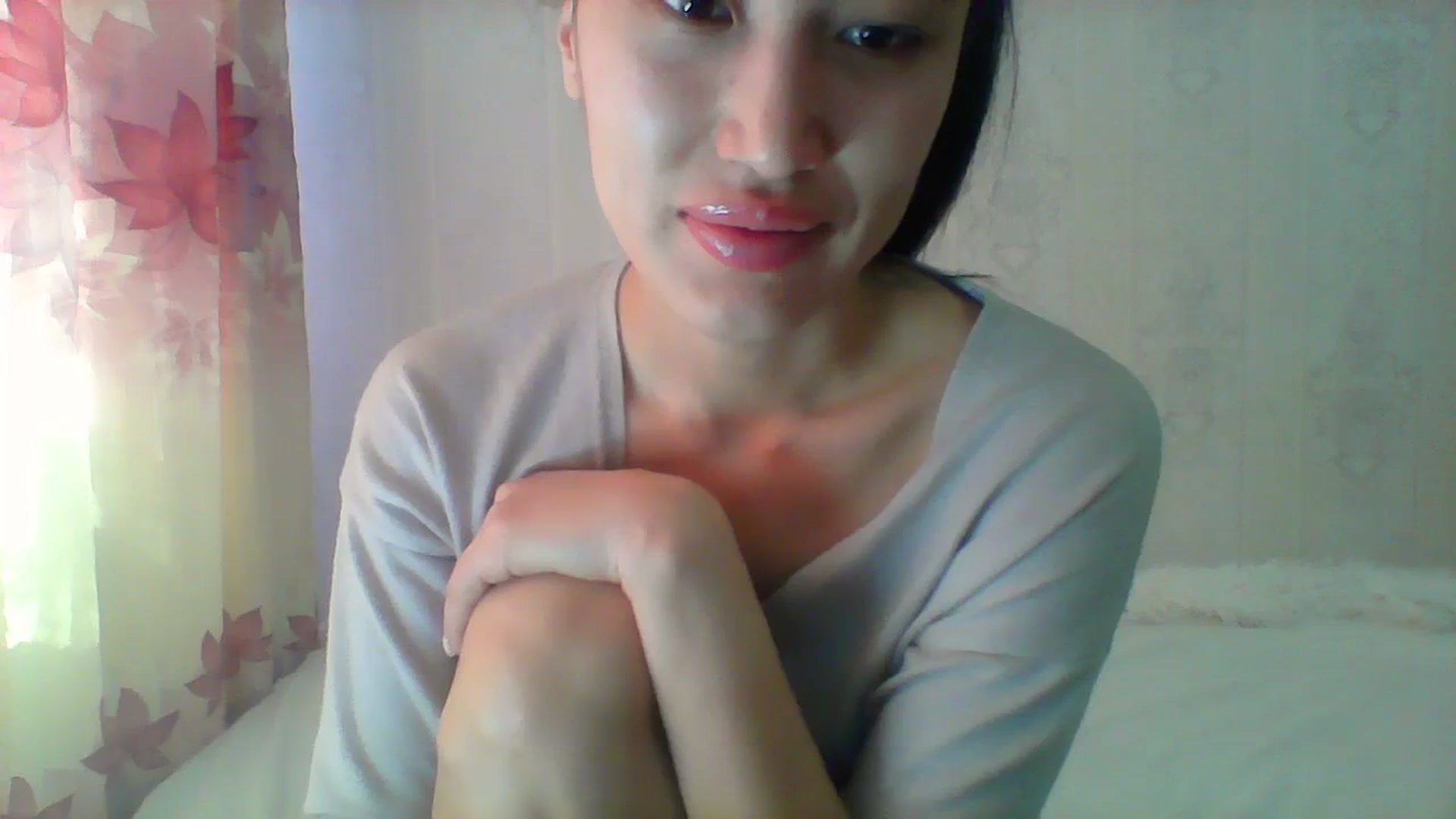 Gallery image thumbnail from SweetRo0mance's myfreecams stream on, 03/27/2024, 05:55 image 19 of 20