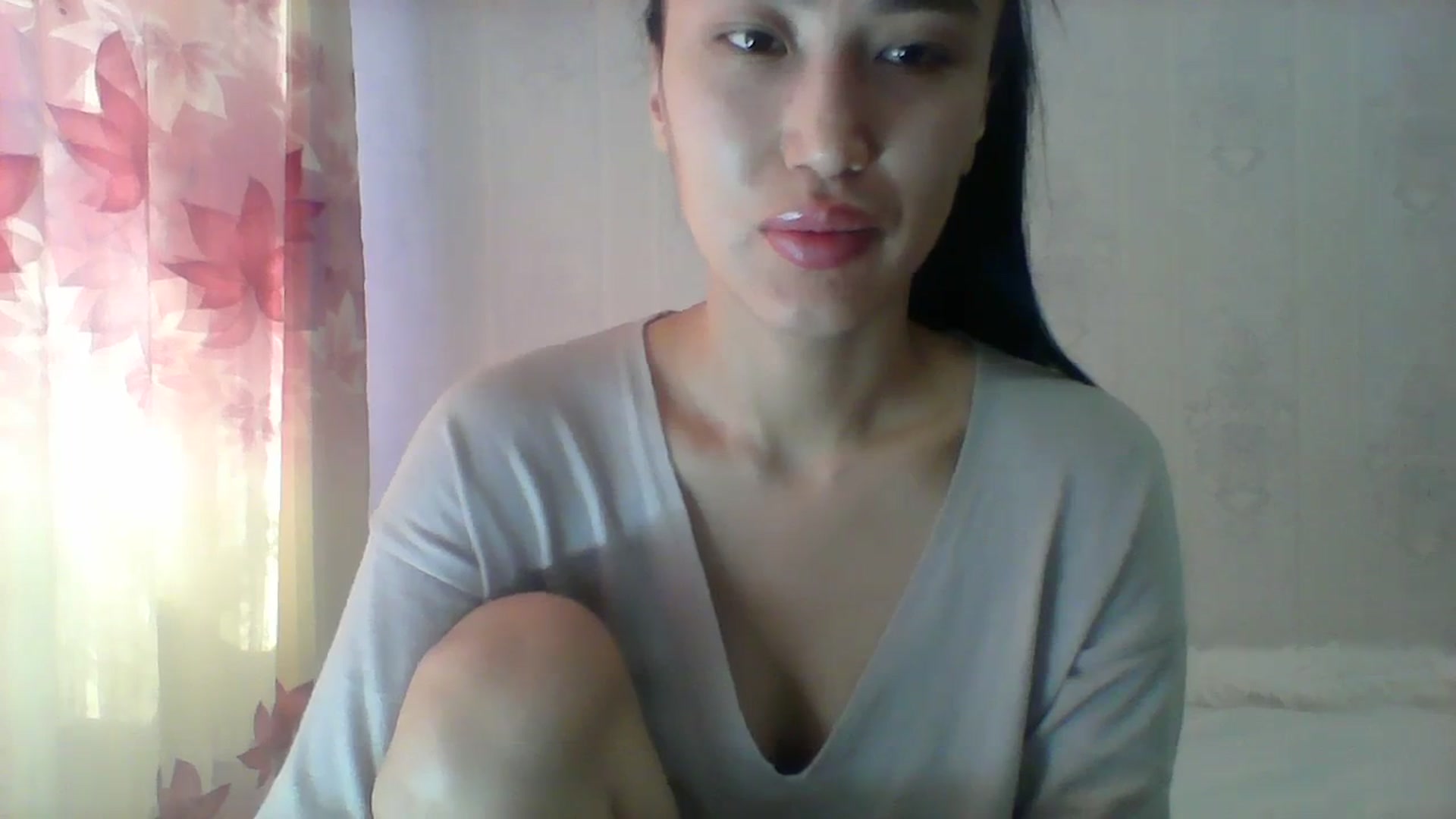 Gallery image thumbnail from SweetRo0mance's myfreecams stream on, 03/27/2024, 05:55 image 8 of 20
