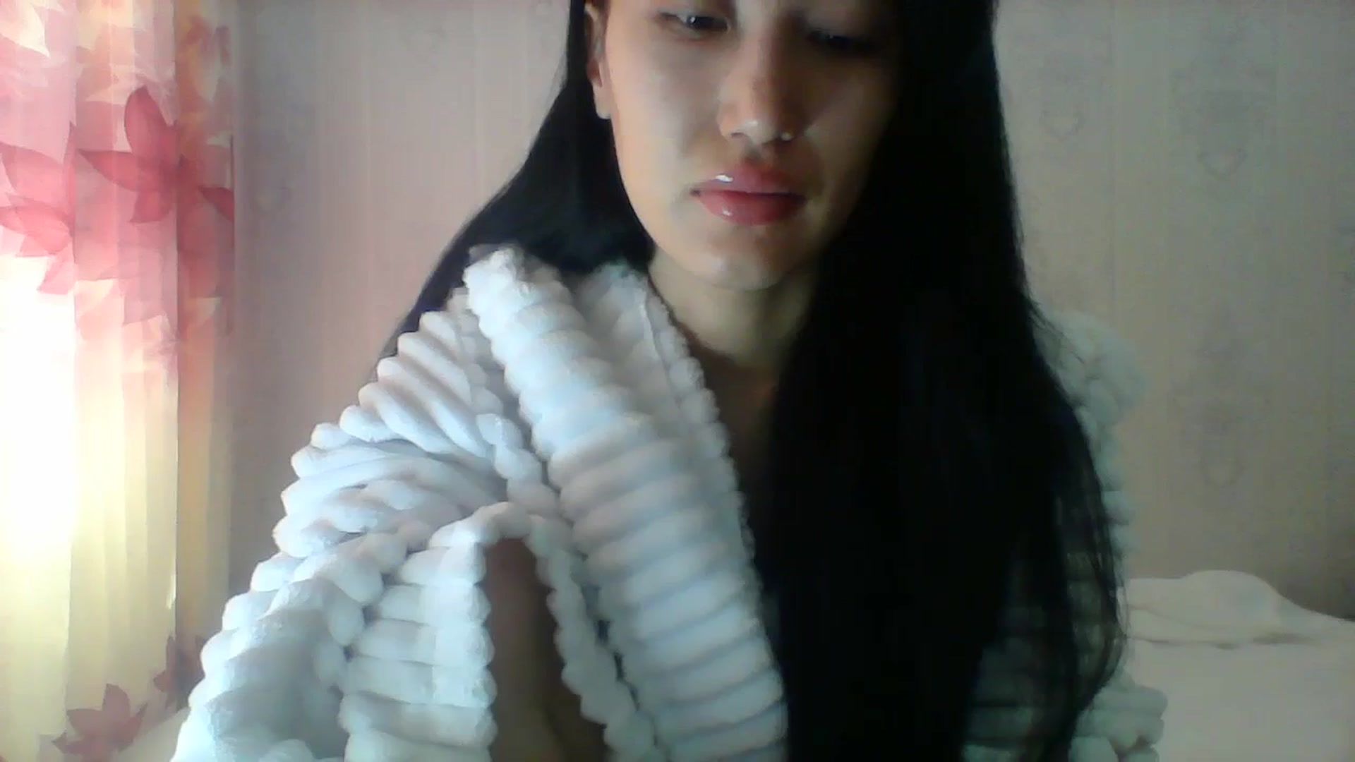 Gallery image thumbnail from SweetRo0mance's myfreecams stream on, 04/08/2024, 05:05 image 8 of 20