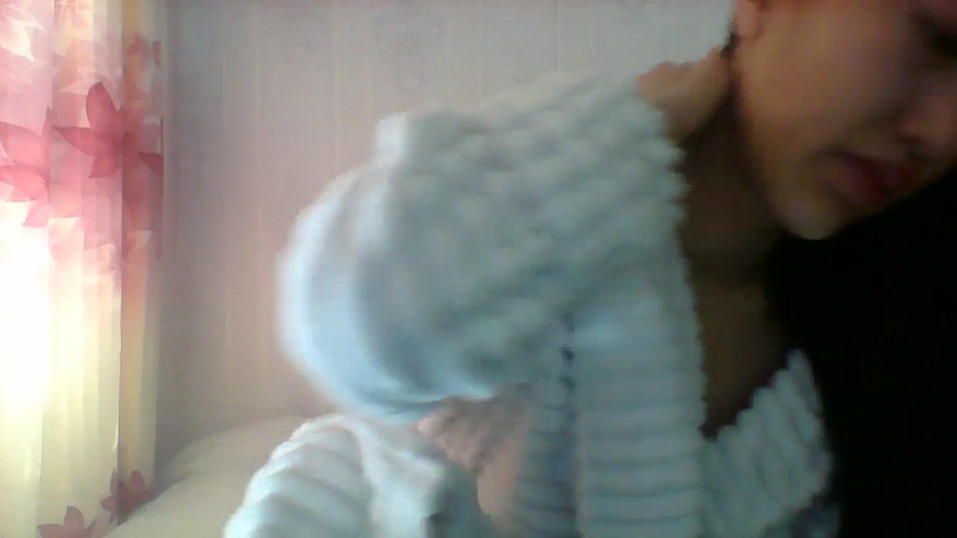 Gallery image thumbnail from SweetRo0mance's myfreecams stream on, 04/08/2024, 05:05 image 4 of 20