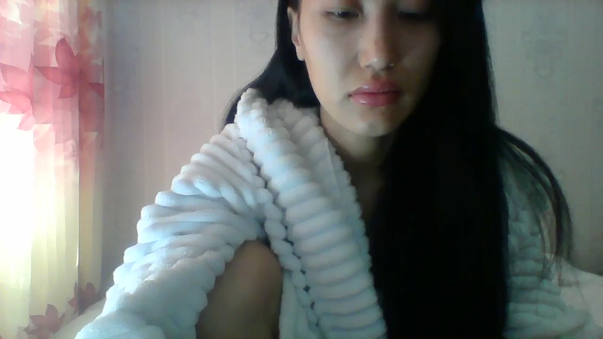 Gallery image thumbnail from SweetRo0mance's myfreecams stream on, 04/08/2024, 05:05 image 16 of 20
