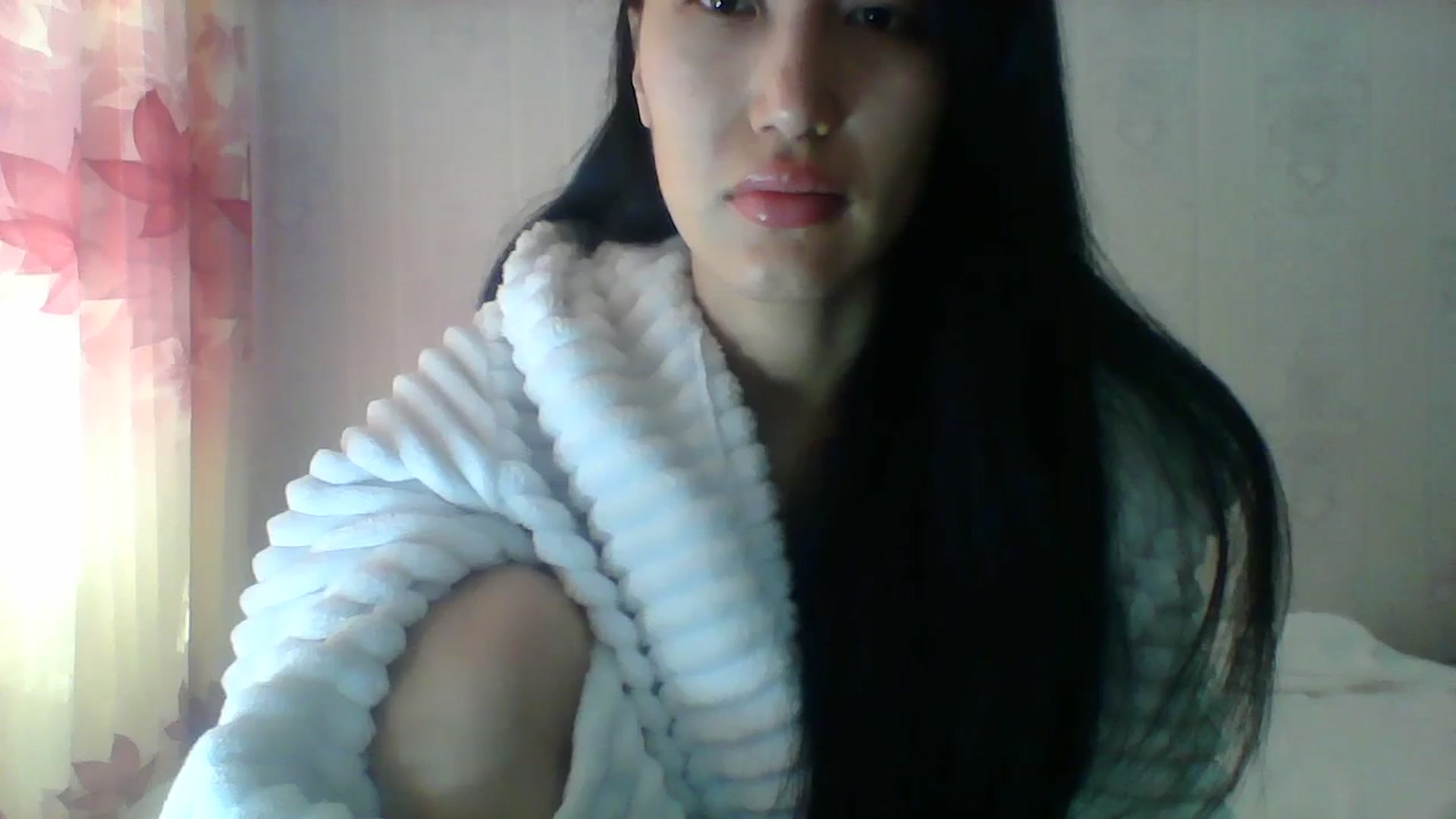 Gallery image thumbnail from SweetRo0mance's myfreecams stream on, 04/08/2024, 05:05 image 13 of 20