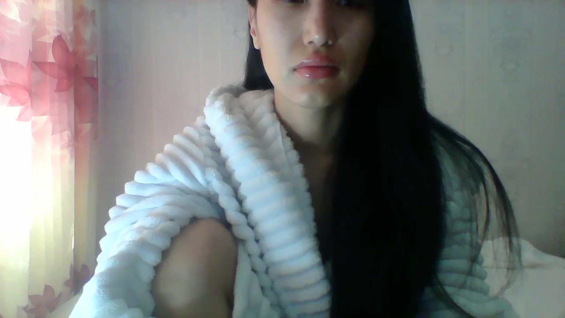 Gallery image thumbnail from SweetRo0mance's myfreecams stream on, 04/08/2024, 05:05 image 15 of 20