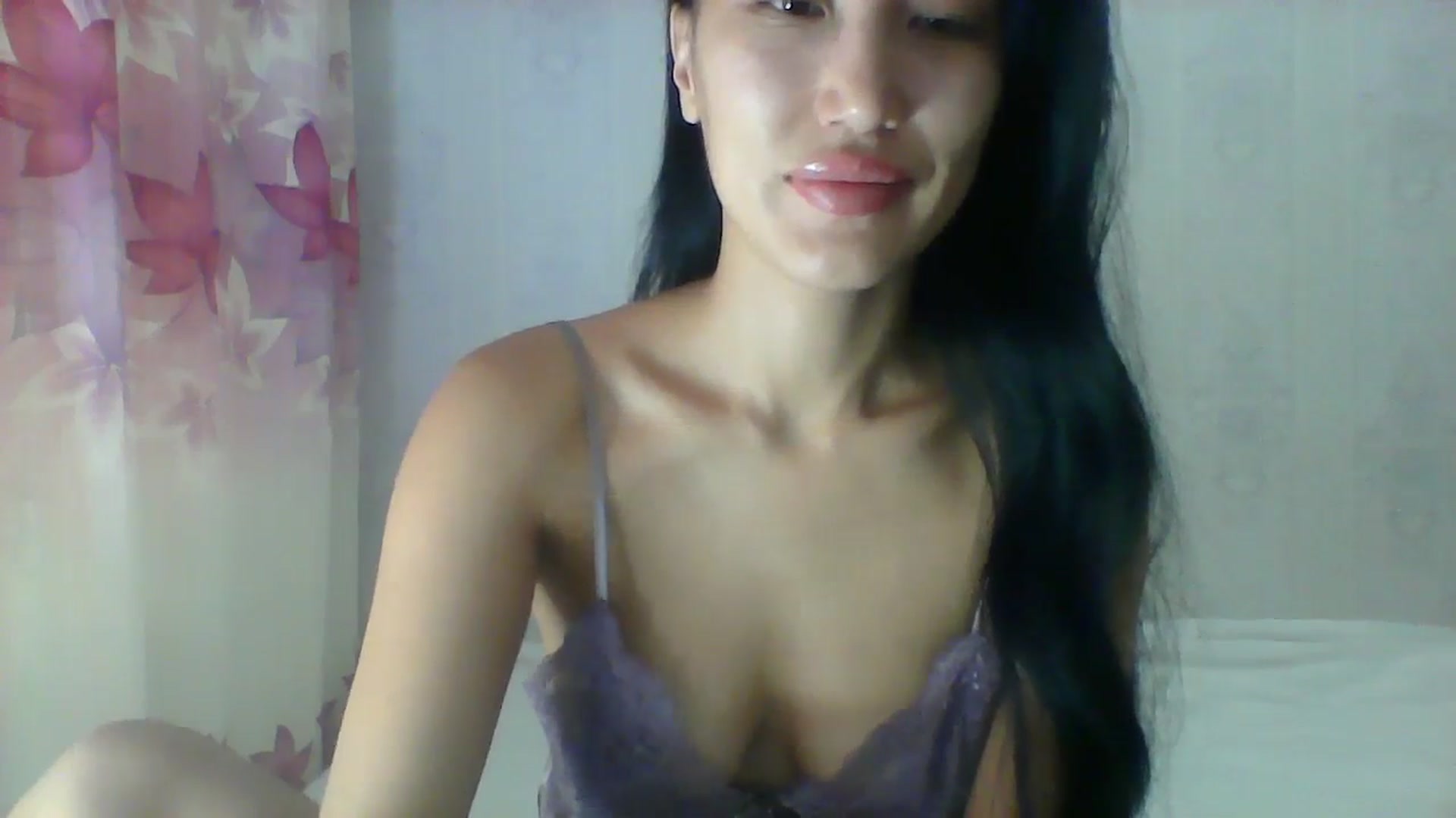 Gallery image thumbnail from SweetRo0mance's myfreecams stream on, 05/20/2024, 05:03 image 7 of 20