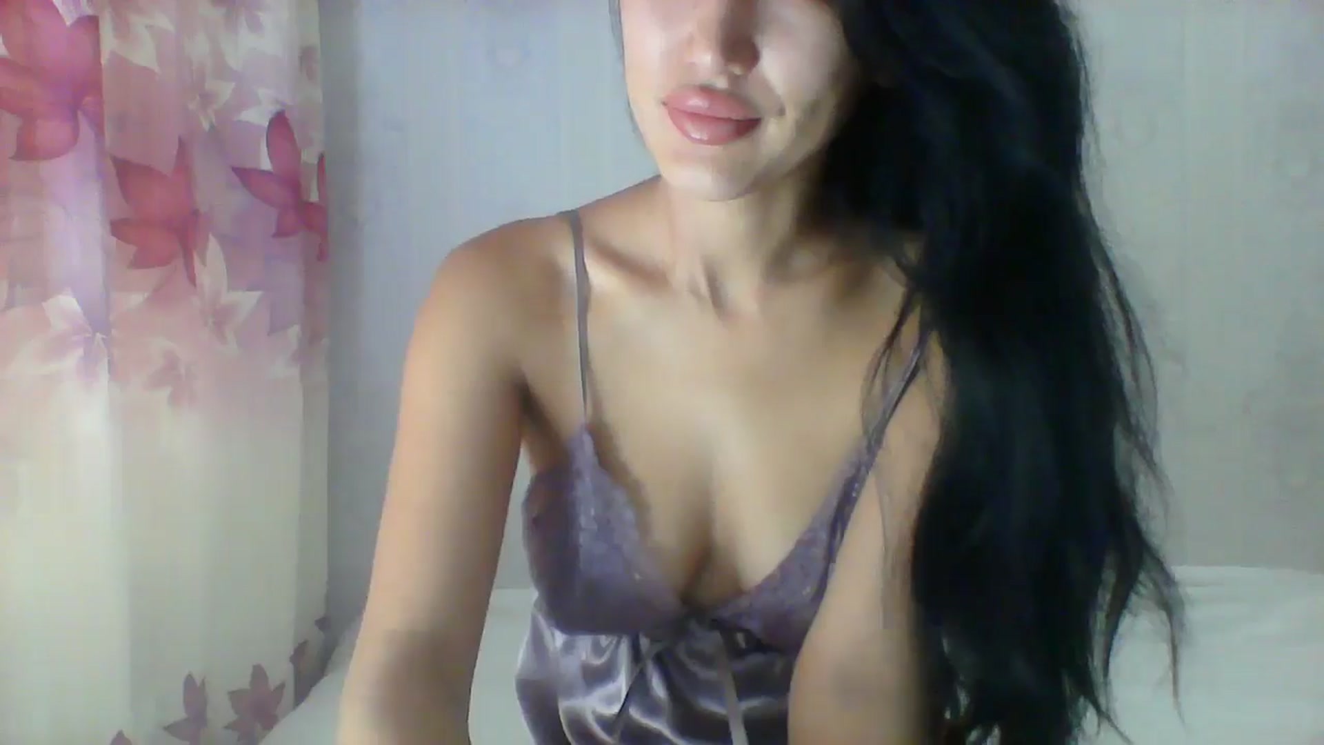 Gallery image thumbnail from SweetRo0mance's myfreecams stream on, 05/20/2024, 05:03 image 16 of 20
