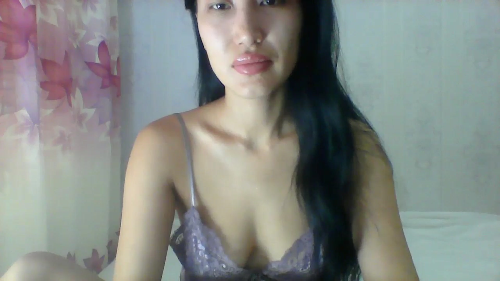 Gallery image thumbnail from SweetRo0mance's myfreecams stream on, 05/20/2024, 05:03 image 8 of 20