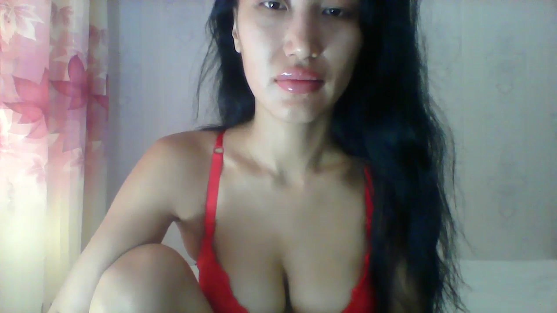 Gallery image thumbnail from SweetRo0mance's myfreecams stream on, 05/24/2024, 05:13 image 16 of 20