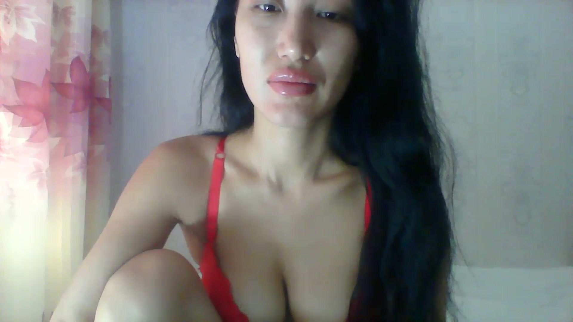 Gallery image thumbnail from SweetRo0mance's myfreecams stream on, 05/24/2024, 05:13 image 18 of 20