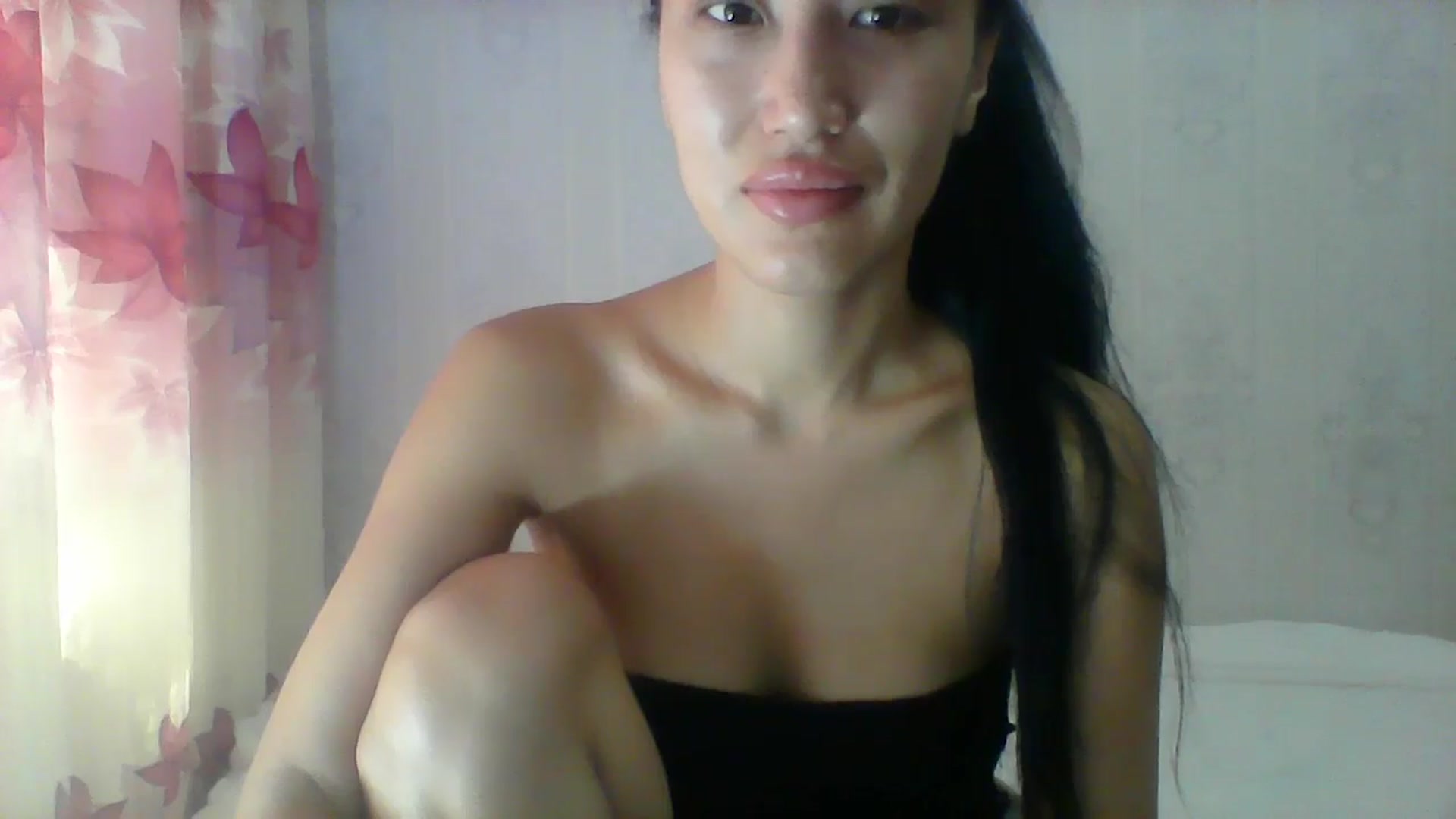 Gallery image thumbnail from SweetRo0mance's myfreecams stream on, 05/31/2024, 05:33 image 13 of 20