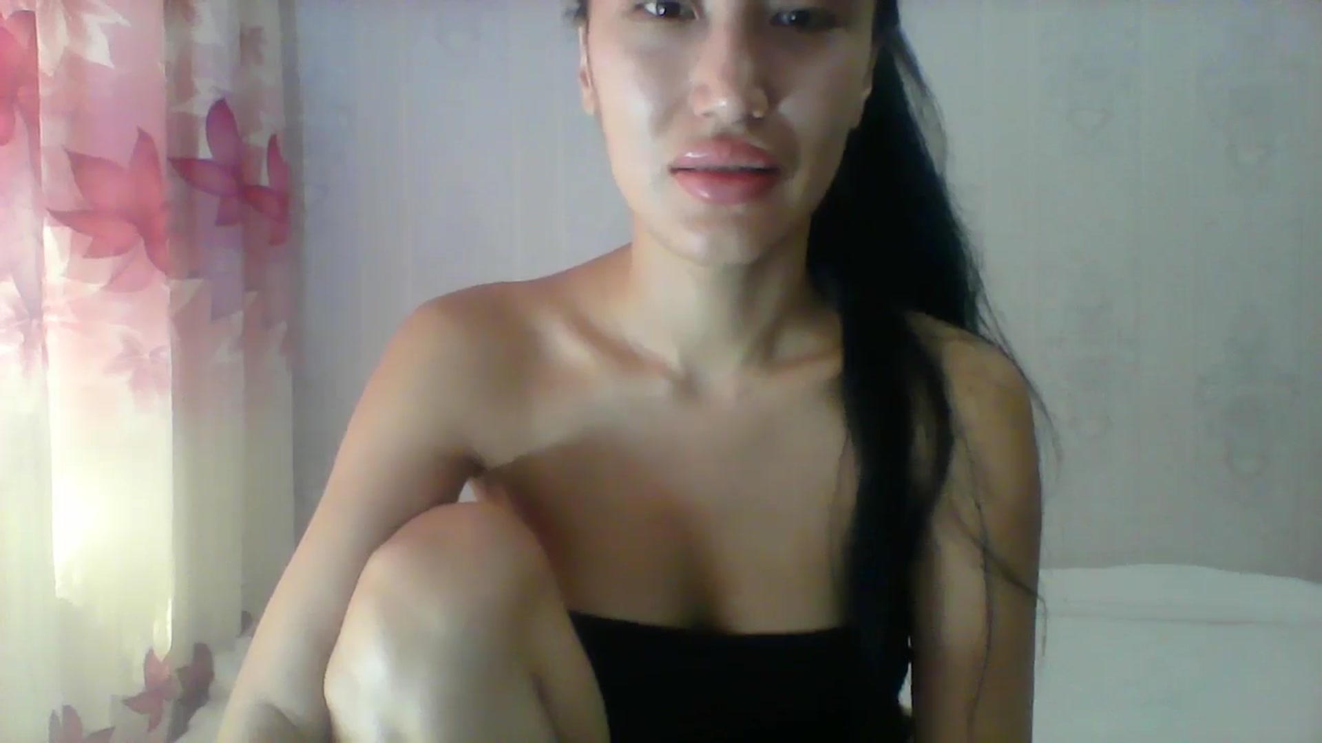 Gallery image thumbnail from SweetRo0mance's myfreecams stream on, 05/31/2024, 05:33 image 14 of 20