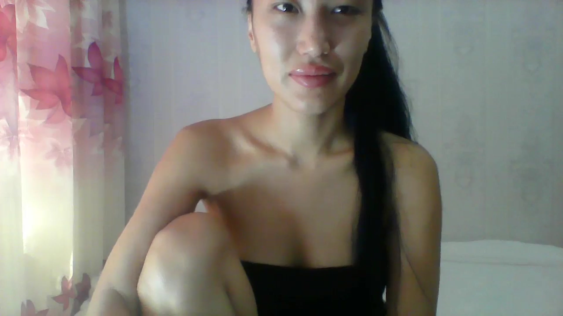 Gallery image thumbnail from SweetRo0mance's myfreecams stream on, 05/31/2024, 05:33 image 16 of 20