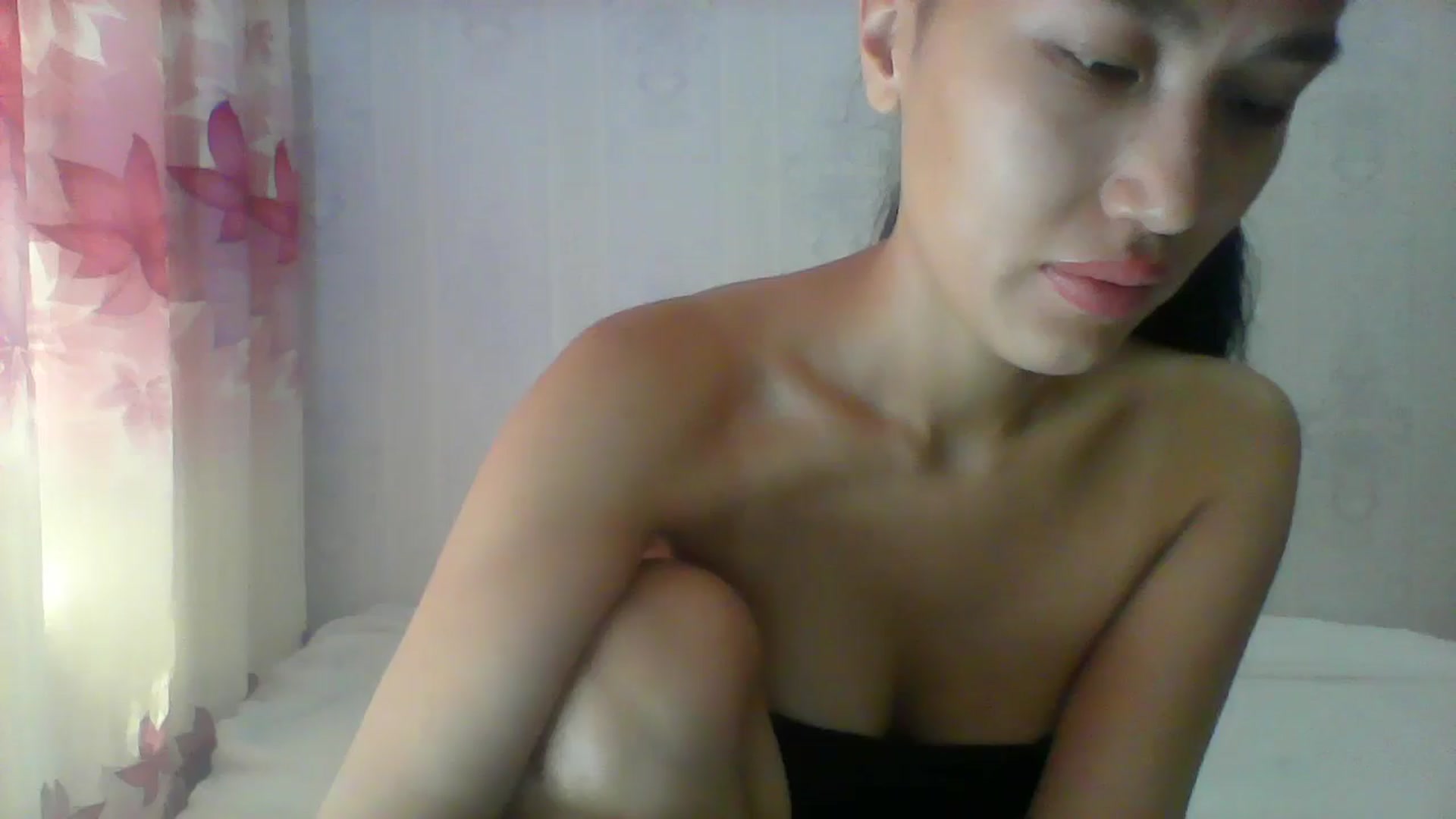Gallery image thumbnail from SweetRo0mance's myfreecams stream on, 05/31/2024, 05:33 image 4 of 20