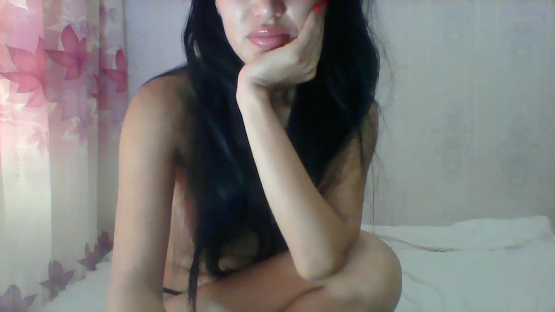 Gallery image thumbnail from SweetRo0mance's myfreecams stream on, 06/07/2024, 05:07 image 9 of 20