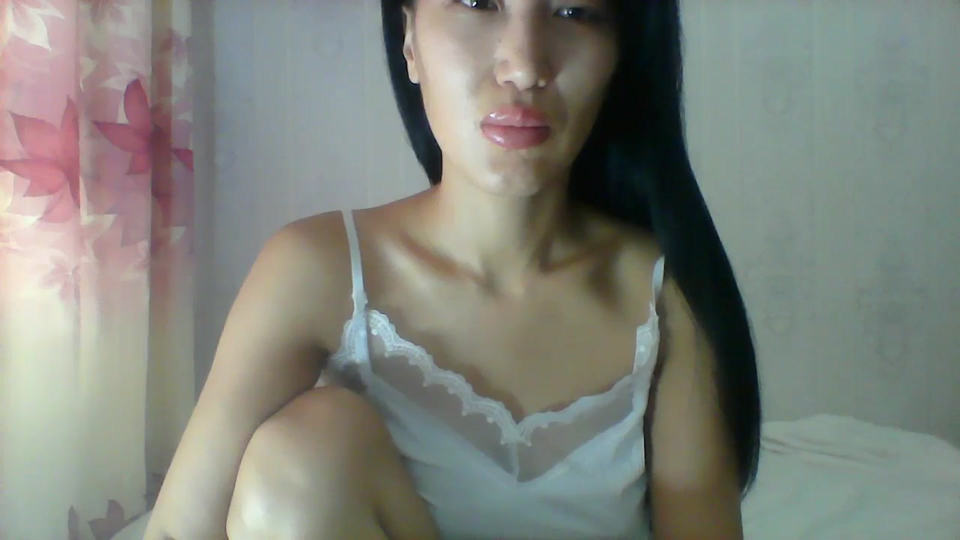 Gallery image thumbnail from SweetRo0mance's myfreecams stream on, 06/11/2024, 05:30 image 3 of 20