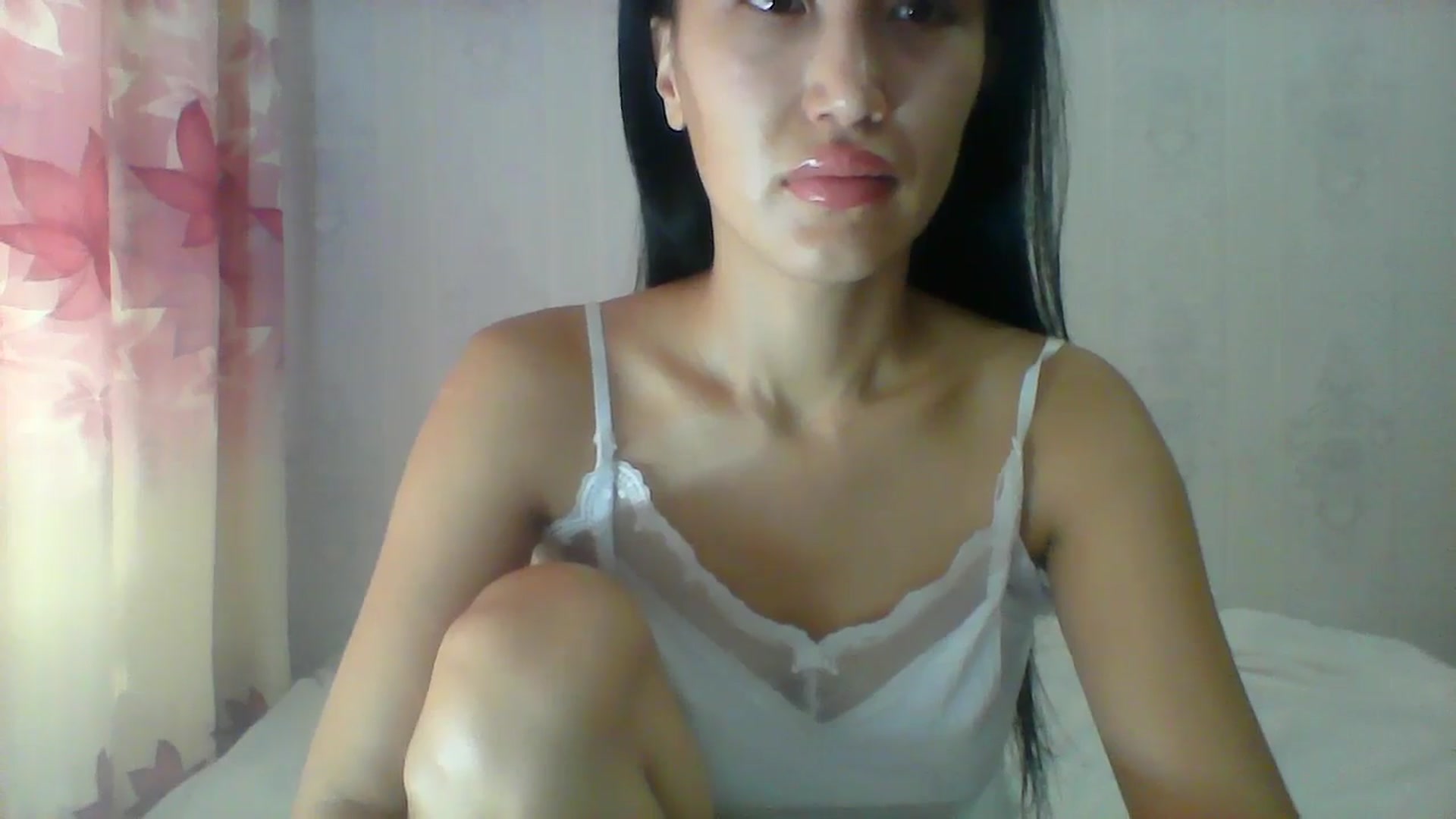 Gallery image thumbnail from SweetRo0mance's myfreecams stream on, 06/11/2024, 05:30 image 18 of 20
