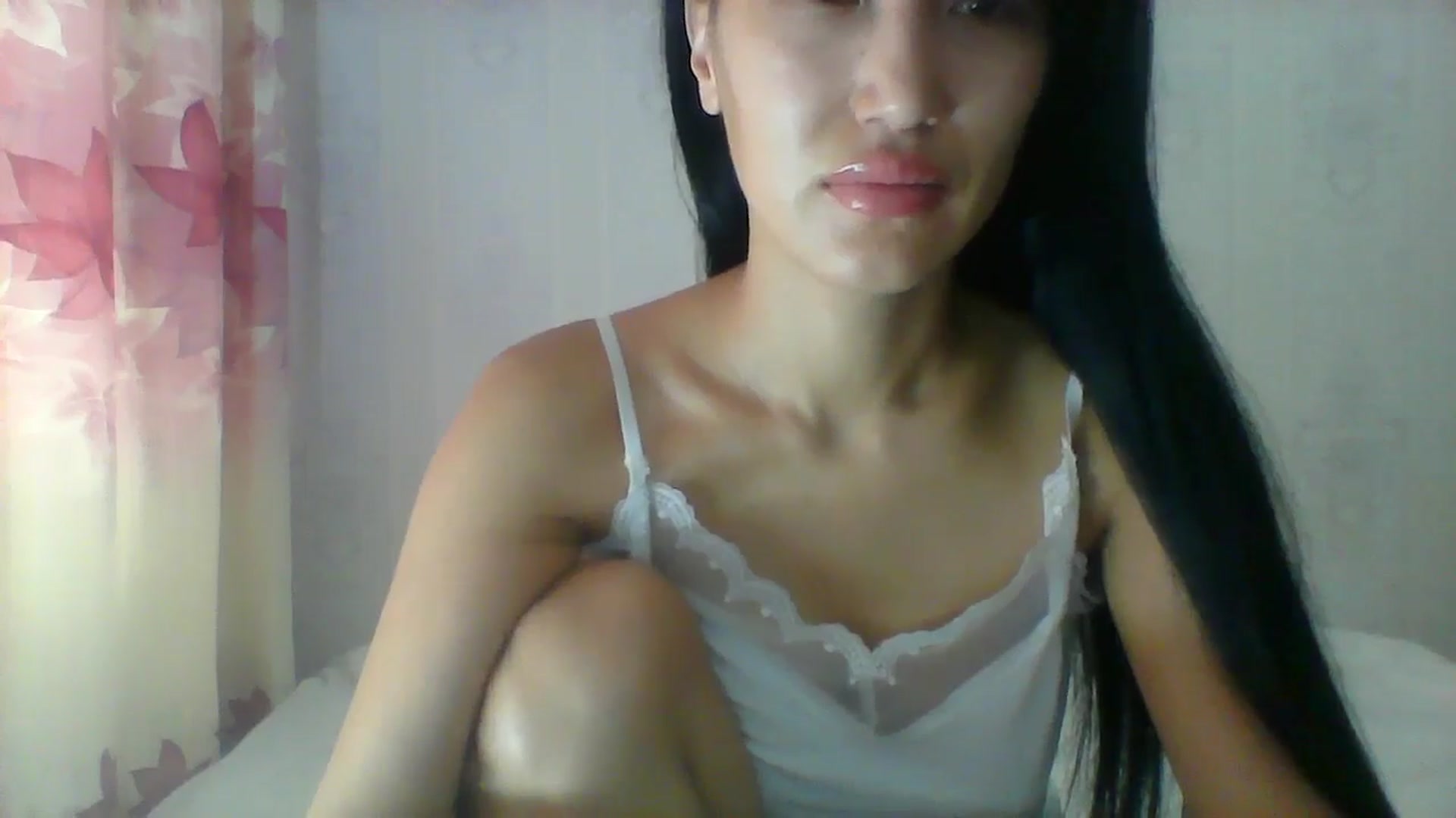 Gallery image thumbnail from SweetRo0mance's myfreecams stream on, 06/11/2024, 05:30 image 8 of 20