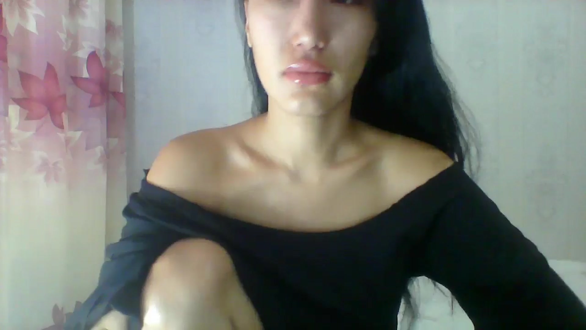 Gallery image thumbnail from SweetRo0mance's myfreecams stream on, 06/18/2024, 04:38 image 4 of 20