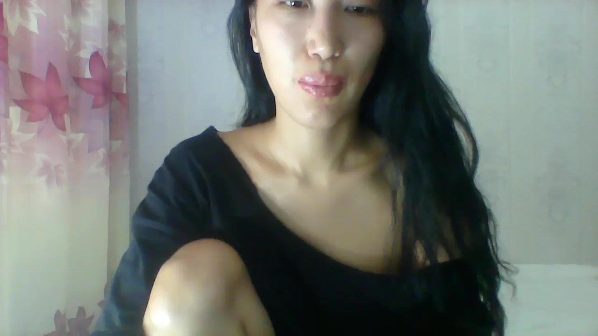 Gallery image thumbnail from SweetRo0mance's myfreecams stream on, 06/18/2024, 04:38 image 13 of 20