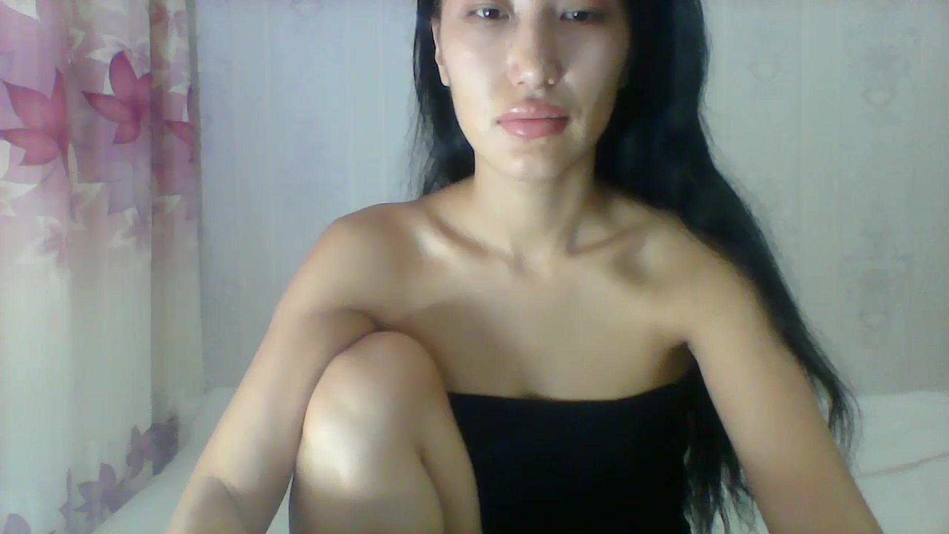 Gallery image thumbnail from SweetRo0mance's myfreecams stream on, 06/24/2024, 05:05 image 20 of 20
