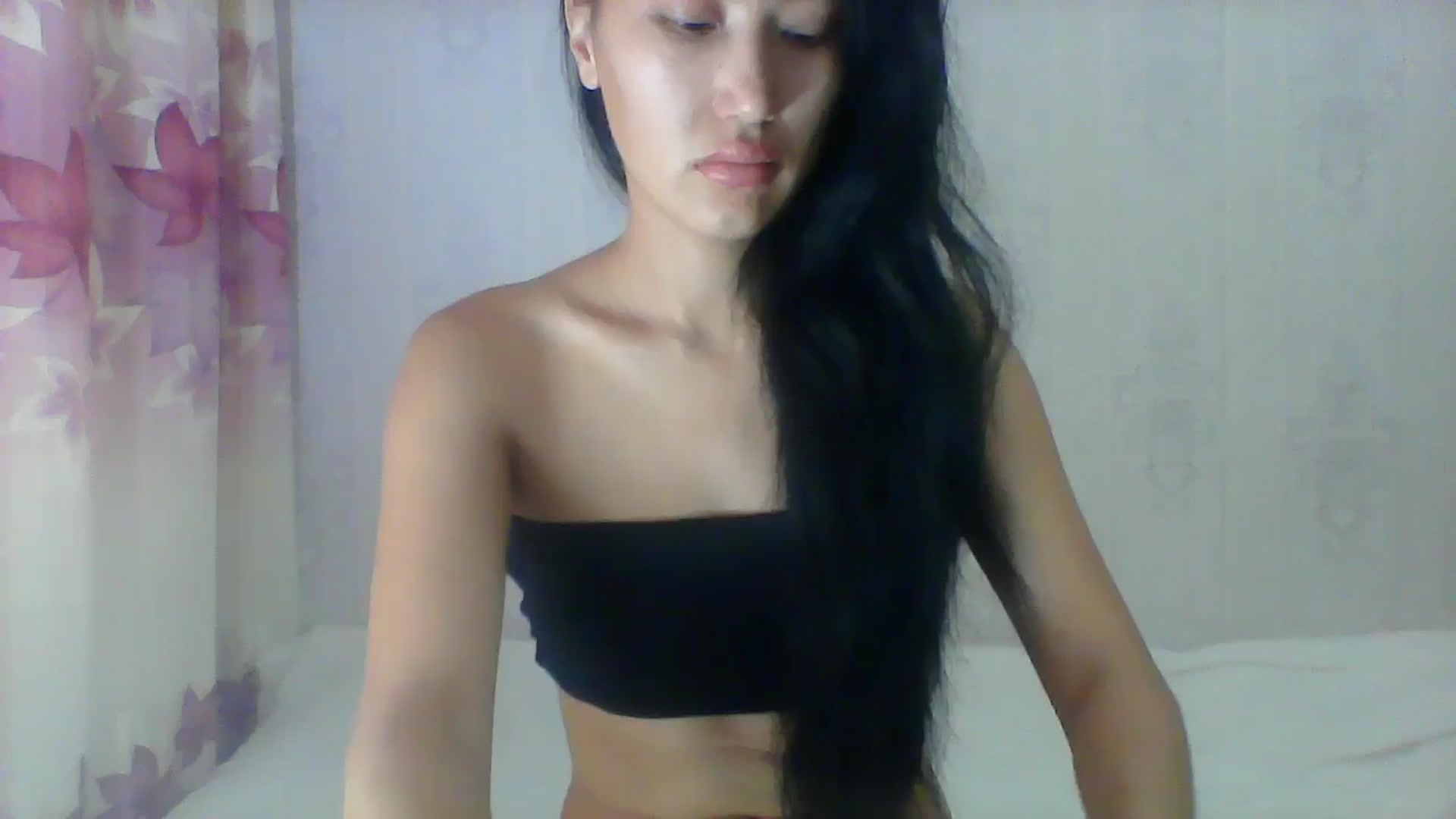 Gallery image thumbnail from SweetRo0mance's myfreecams stream on, 06/24/2024, 05:05 image 17 of 20