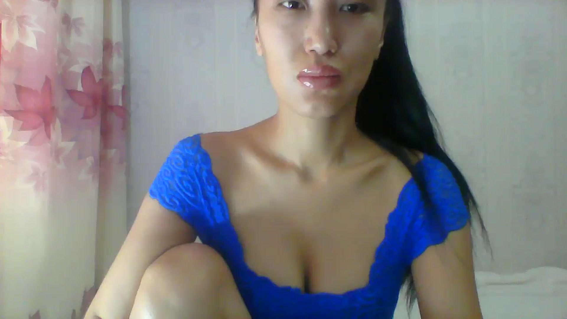 Gallery image thumbnail from SweetRo0mance's myfreecams stream on, 06/25/2024, 04:52 image 9 of 20