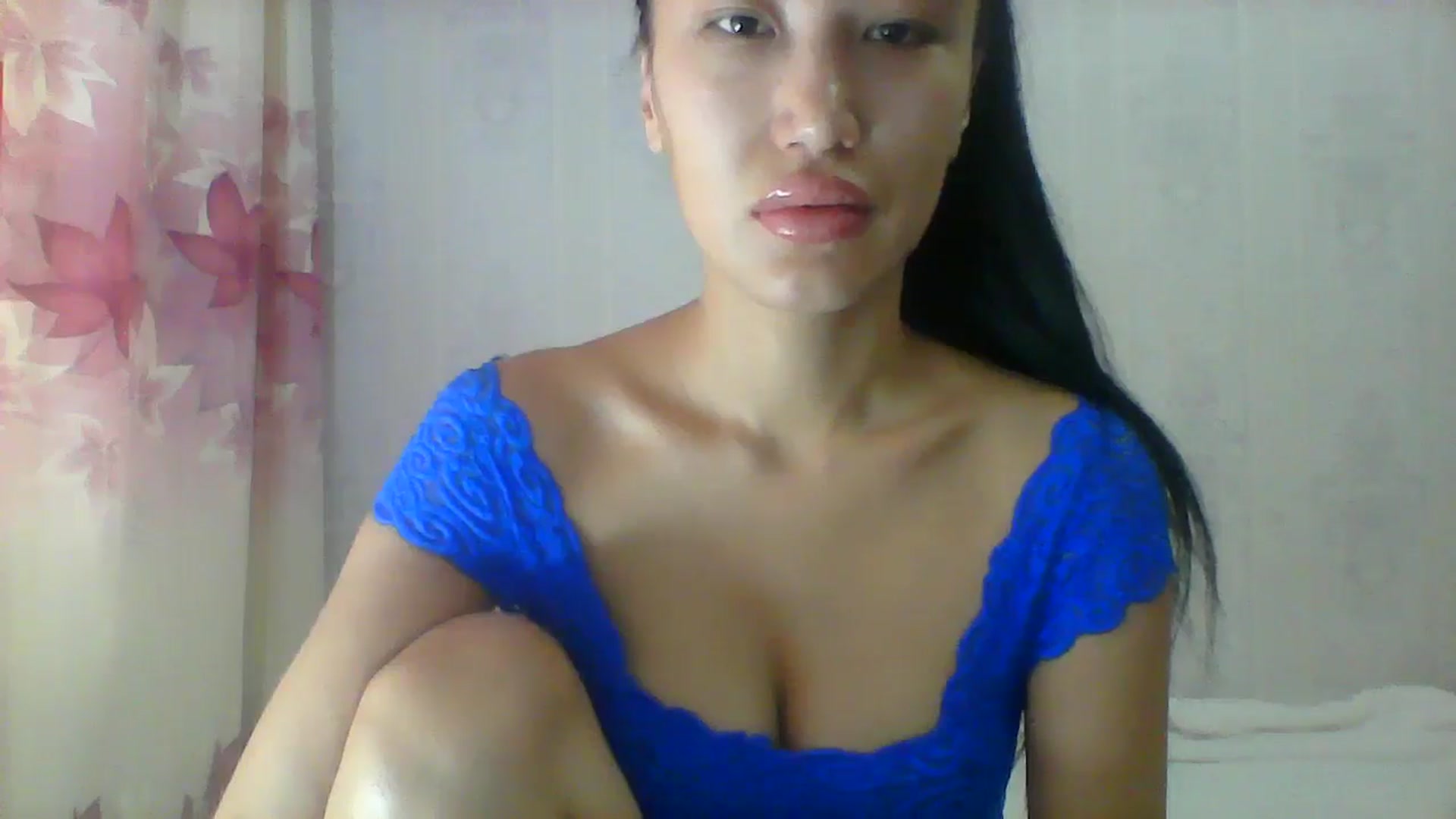 Gallery image thumbnail from SweetRo0mance's myfreecams stream on, 06/25/2024, 04:52 image 3 of 20