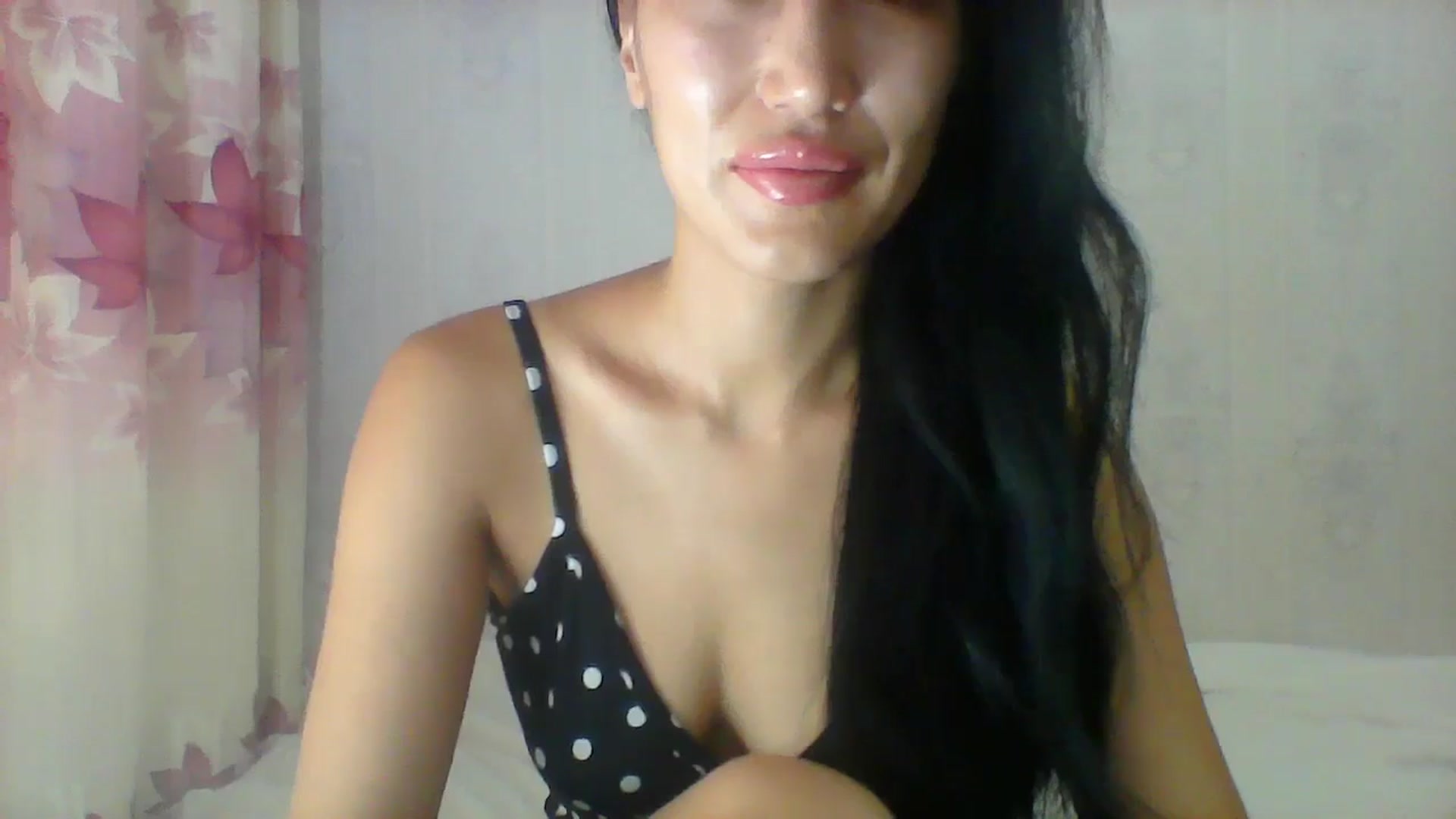 Gallery image thumbnail from SweetRo0mance's myfreecams stream on, 07/01/2024, 10:44 image 8 of 20