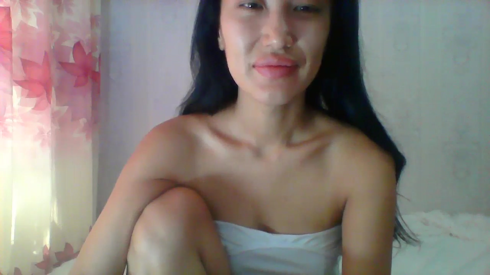 Gallery image thumbnail from SweetRo0mance's myfreecams stream on, 07/02/2024, 05:41 image 16 of 20