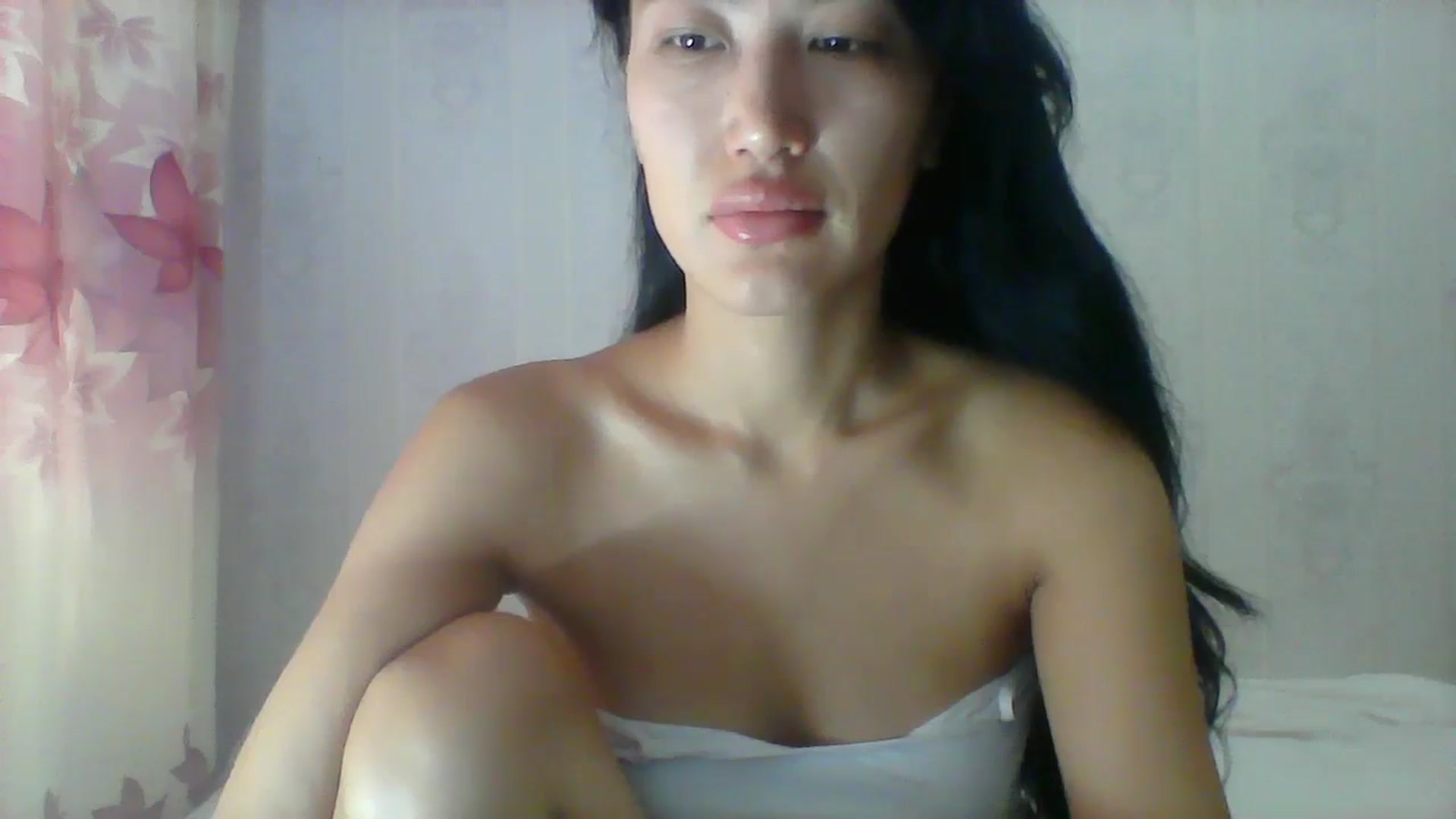 Gallery image thumbnail from SweetRo0mance's myfreecams stream on, 07/15/2024, 05:12 image 7 of 20