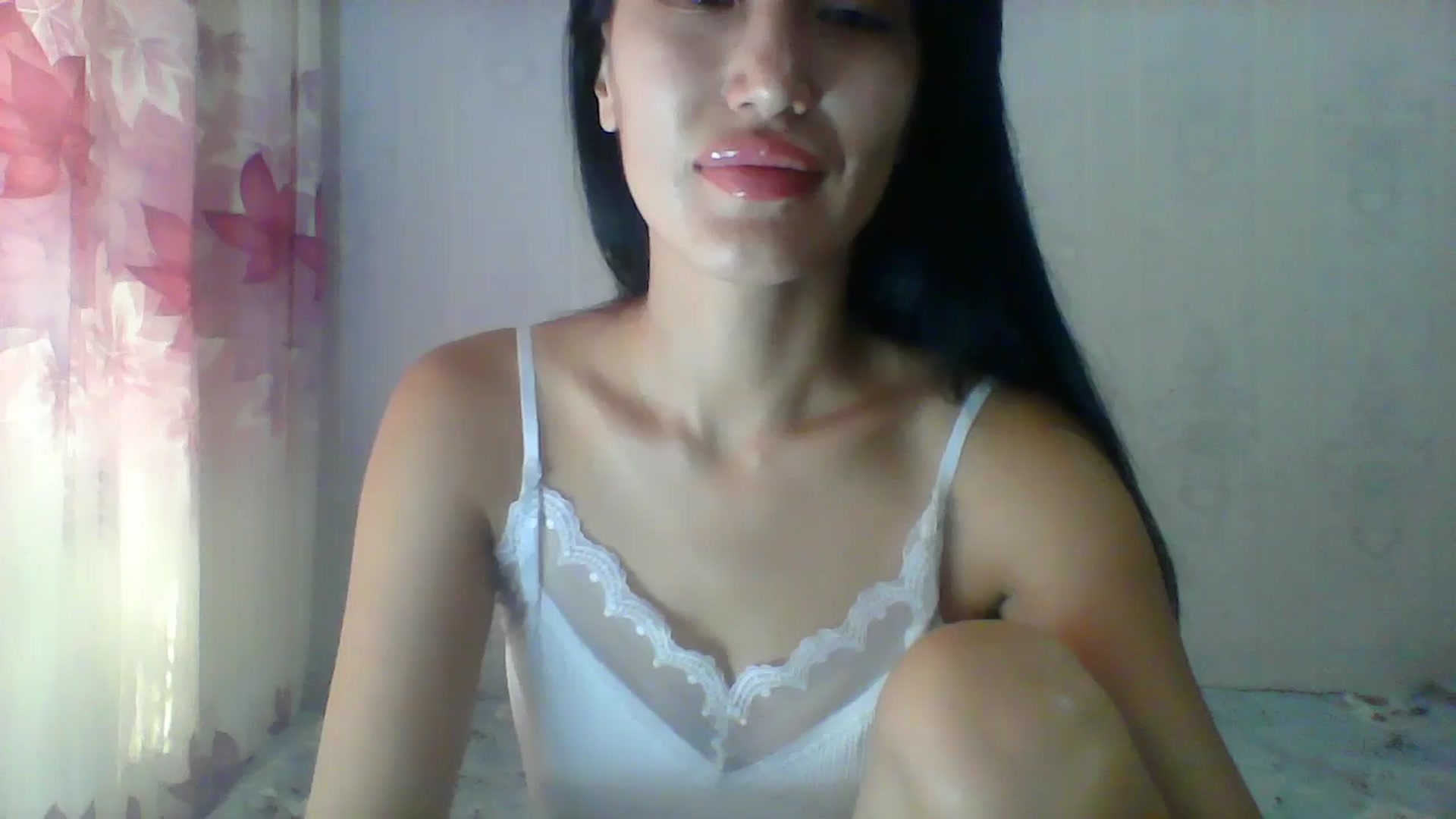 Gallery image thumbnail from SweetRo0mance's myfreecams stream on, 07/29/2024, 05:29 image 17 of 20