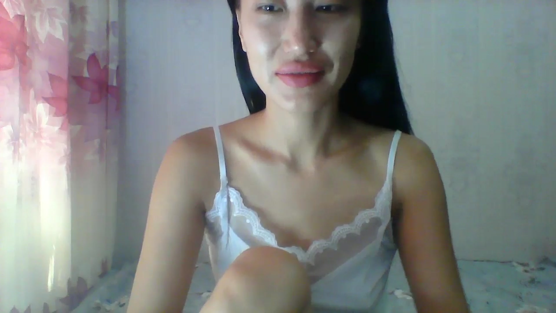 Gallery image thumbnail from SweetRo0mance's myfreecams stream on, 07/29/2024, 05:29 image 14 of 20