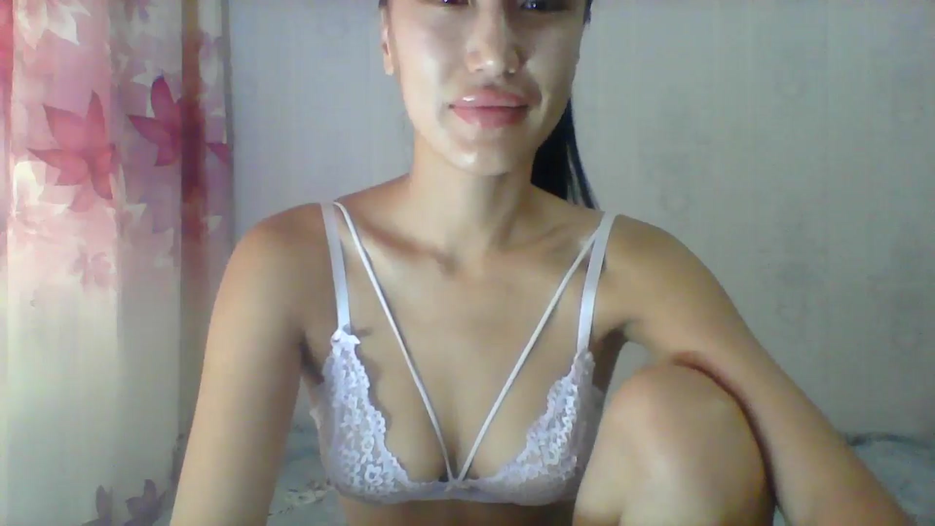Gallery image thumbnail from SweetRo0mance's myfreecams stream on, 07/30/2024, 04:40 image 7 of 20