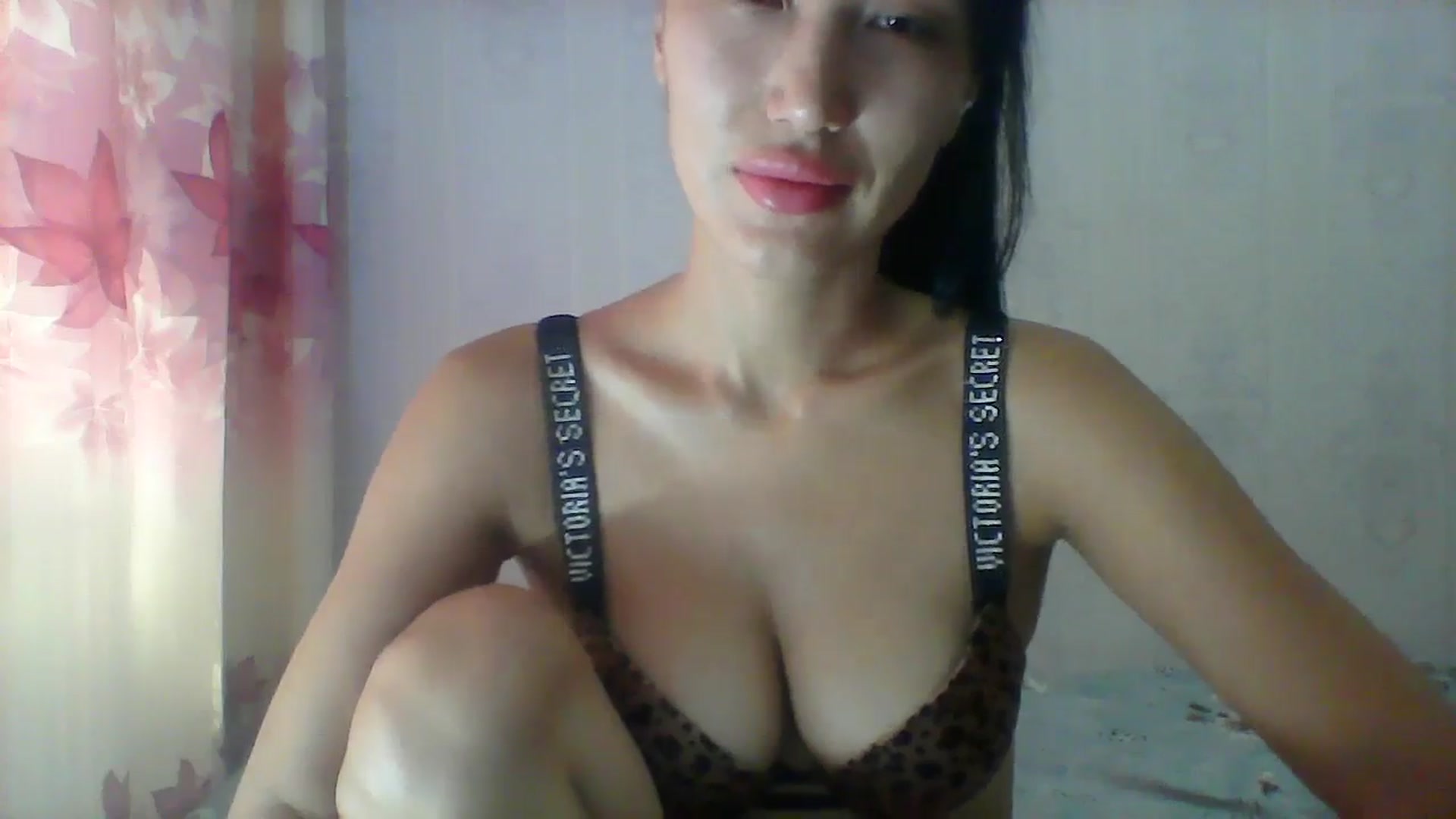 Gallery image thumbnail from SweetRo0mance's myfreecams stream on, 08/09/2024, 05:07 image 7 of 20