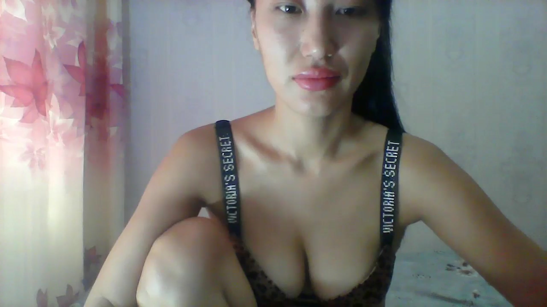 Gallery image thumbnail from SweetRo0mance's myfreecams stream on, 08/09/2024, 05:07 image 4 of 20