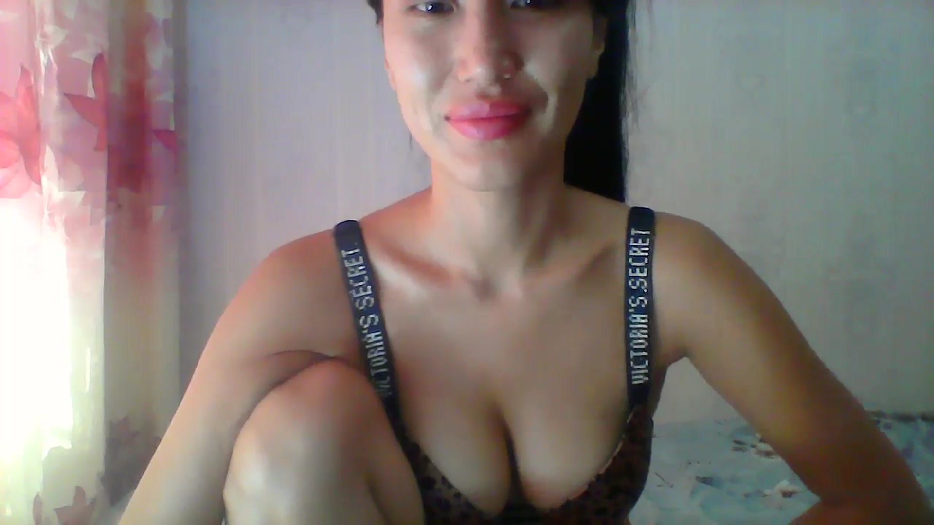 Gallery image thumbnail from SweetRo0mance's myfreecams stream on, 08/09/2024, 06:12 image 13 of 20