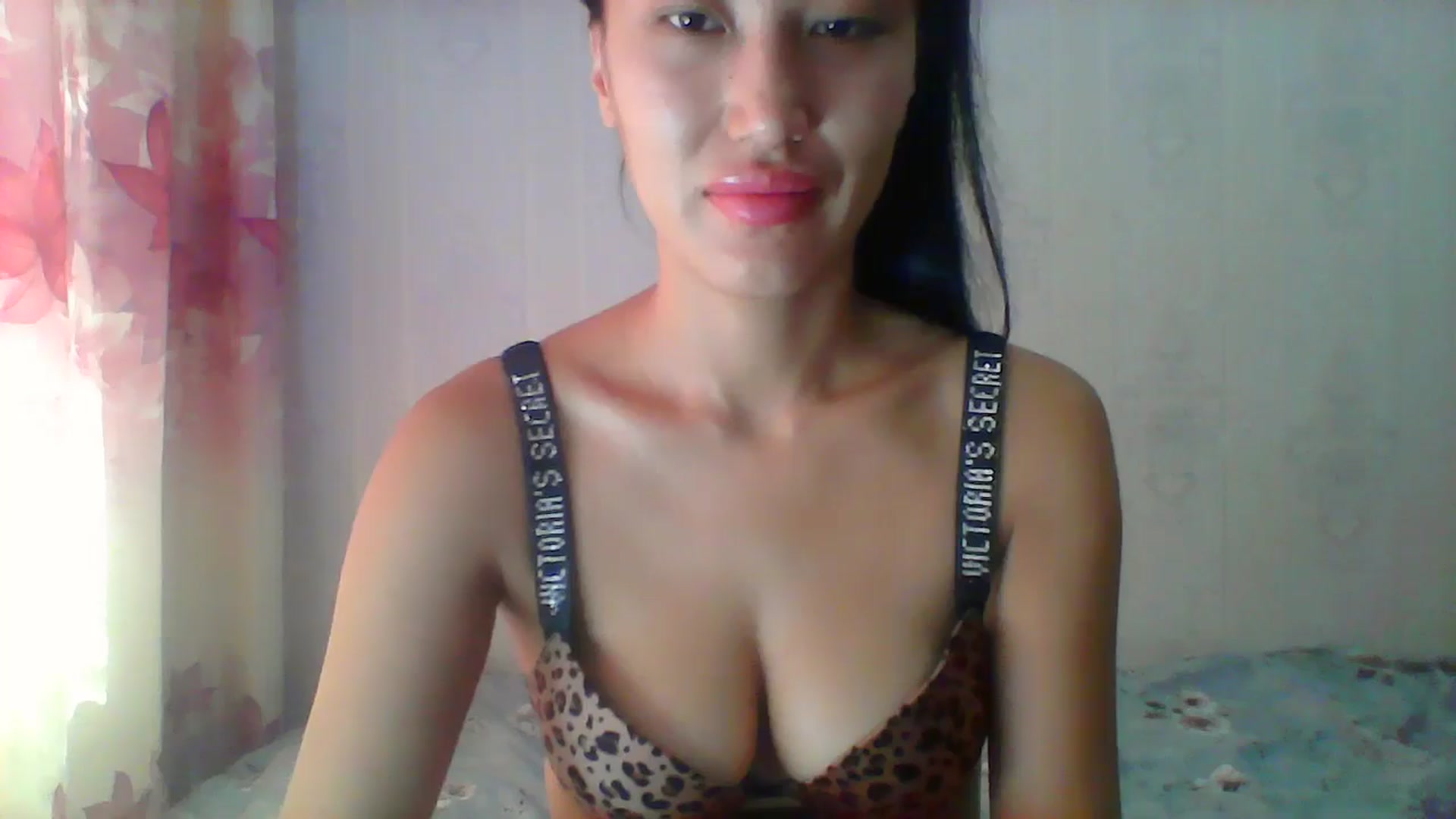 Gallery image thumbnail from SweetRo0mance's myfreecams stream on, 08/09/2024, 06:12 image 17 of 20