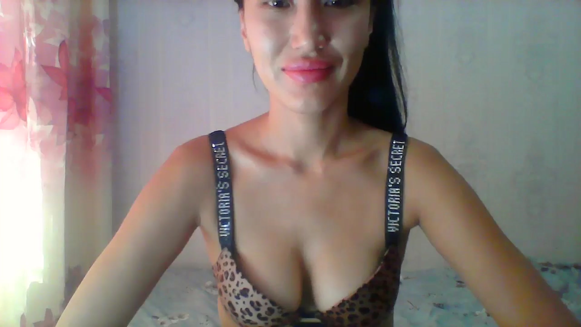 Gallery image thumbnail from SweetRo0mance's myfreecams stream on, 08/09/2024, 06:12 image 16 of 20