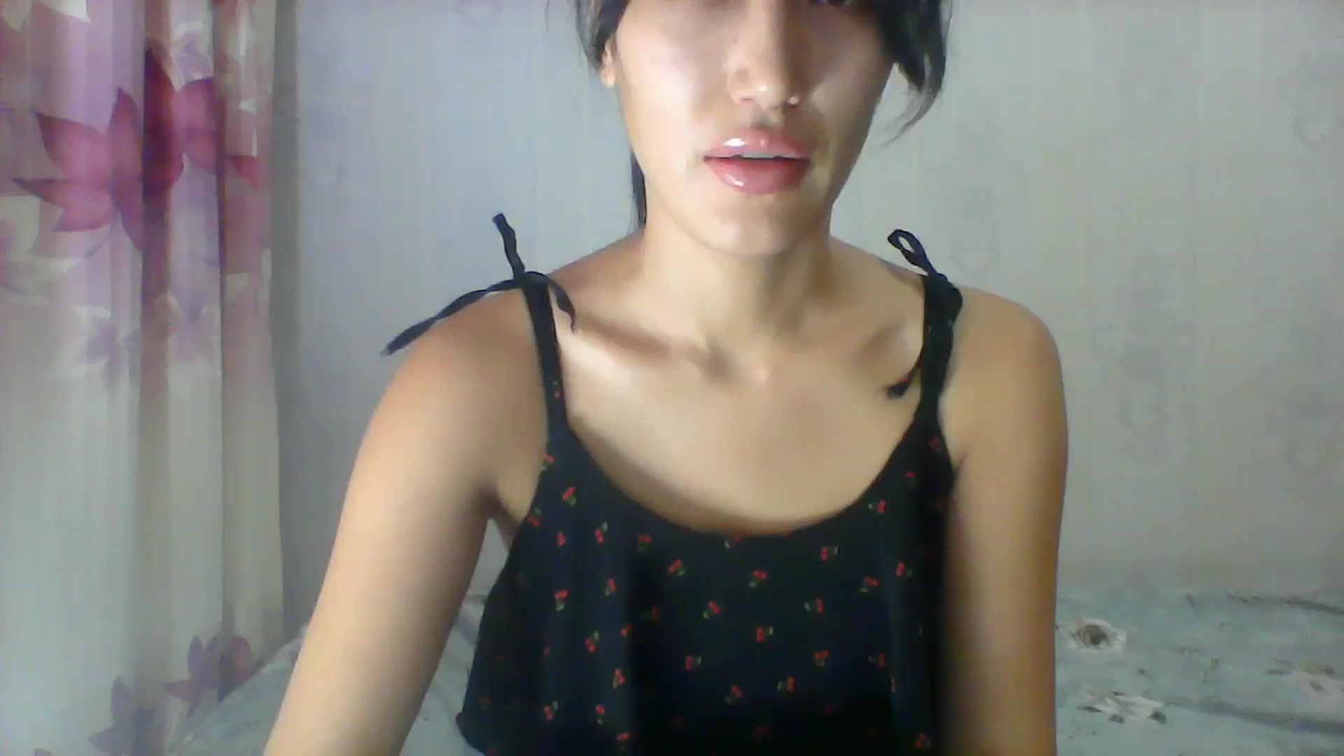 Gallery image thumbnail from SweetRo0mance's myfreecams stream on, 08/21/2024, 13:41 image 17 of 20