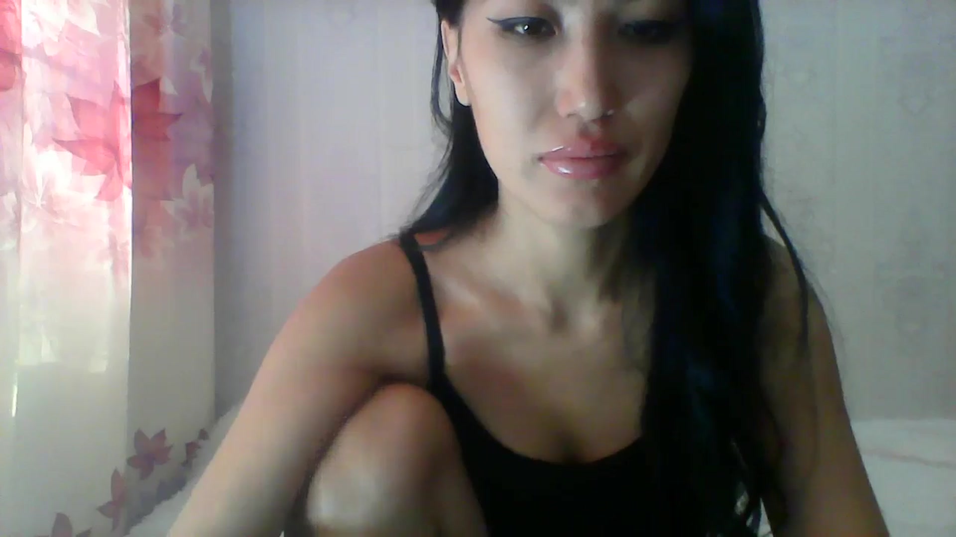 Gallery image thumbnail from SweetRo0mance's myfreecams stream on, 10/21/2024, 04:50 image 13 of 20