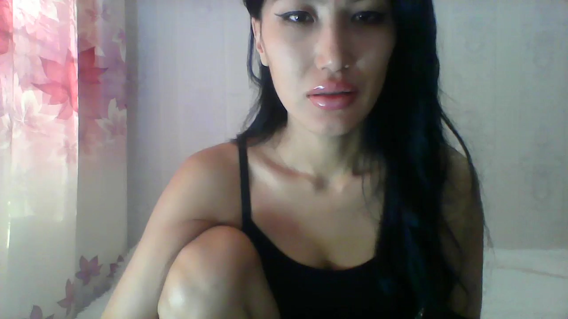 Gallery image thumbnail from SweetRo0mance's myfreecams stream on, 10/21/2024, 04:50 image 12 of 20