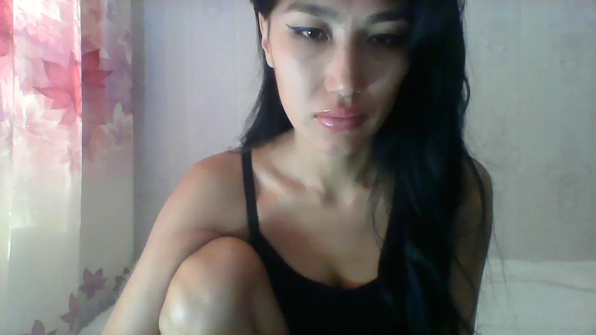 Gallery image thumbnail from SweetRo0mance's myfreecams stream on, 10/21/2024, 04:50 image 11 of 20