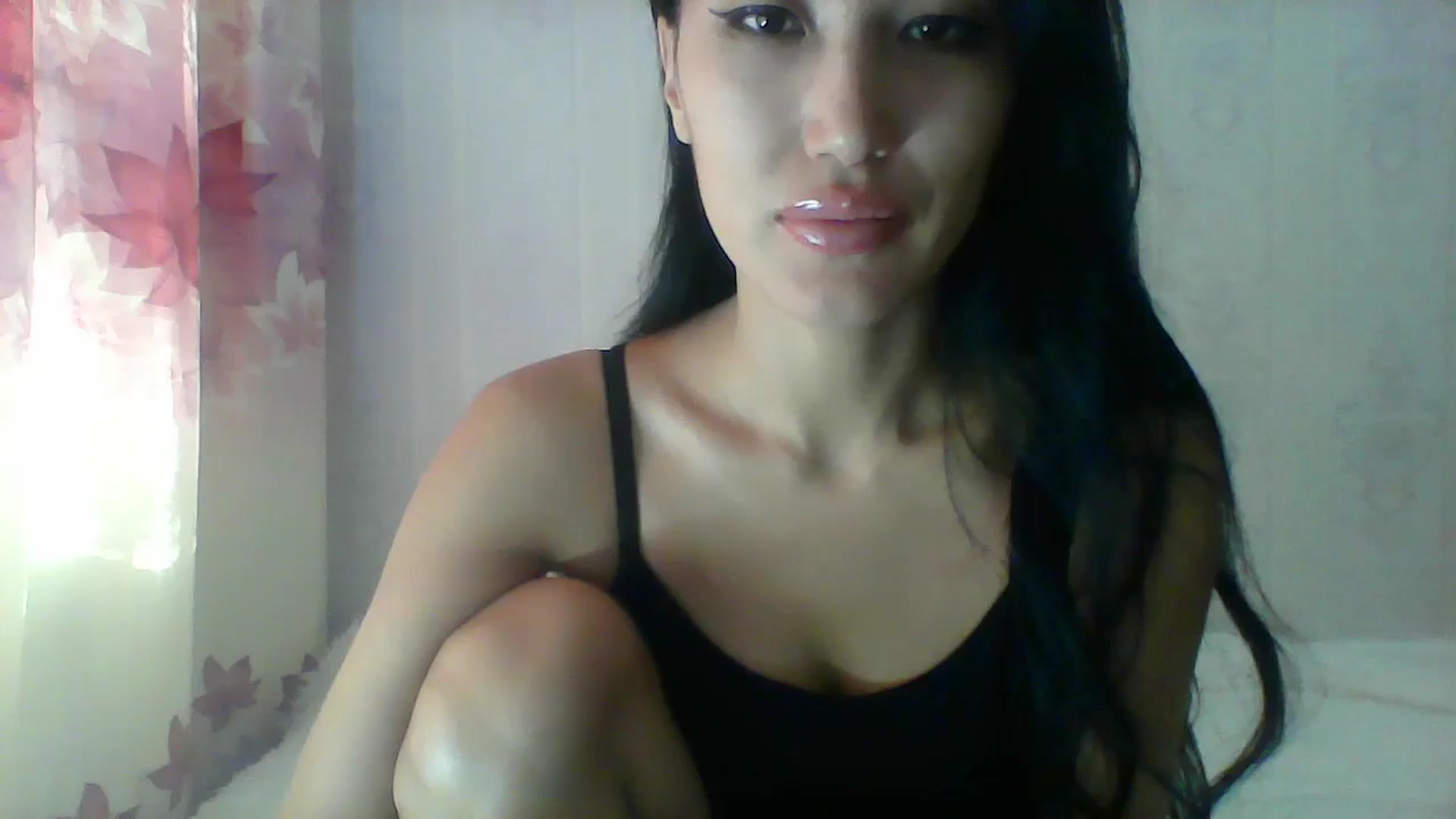 Gallery image thumbnail from SweetRo0mance's myfreecams stream on, 10/21/2024, 04:50 image 1 of 20