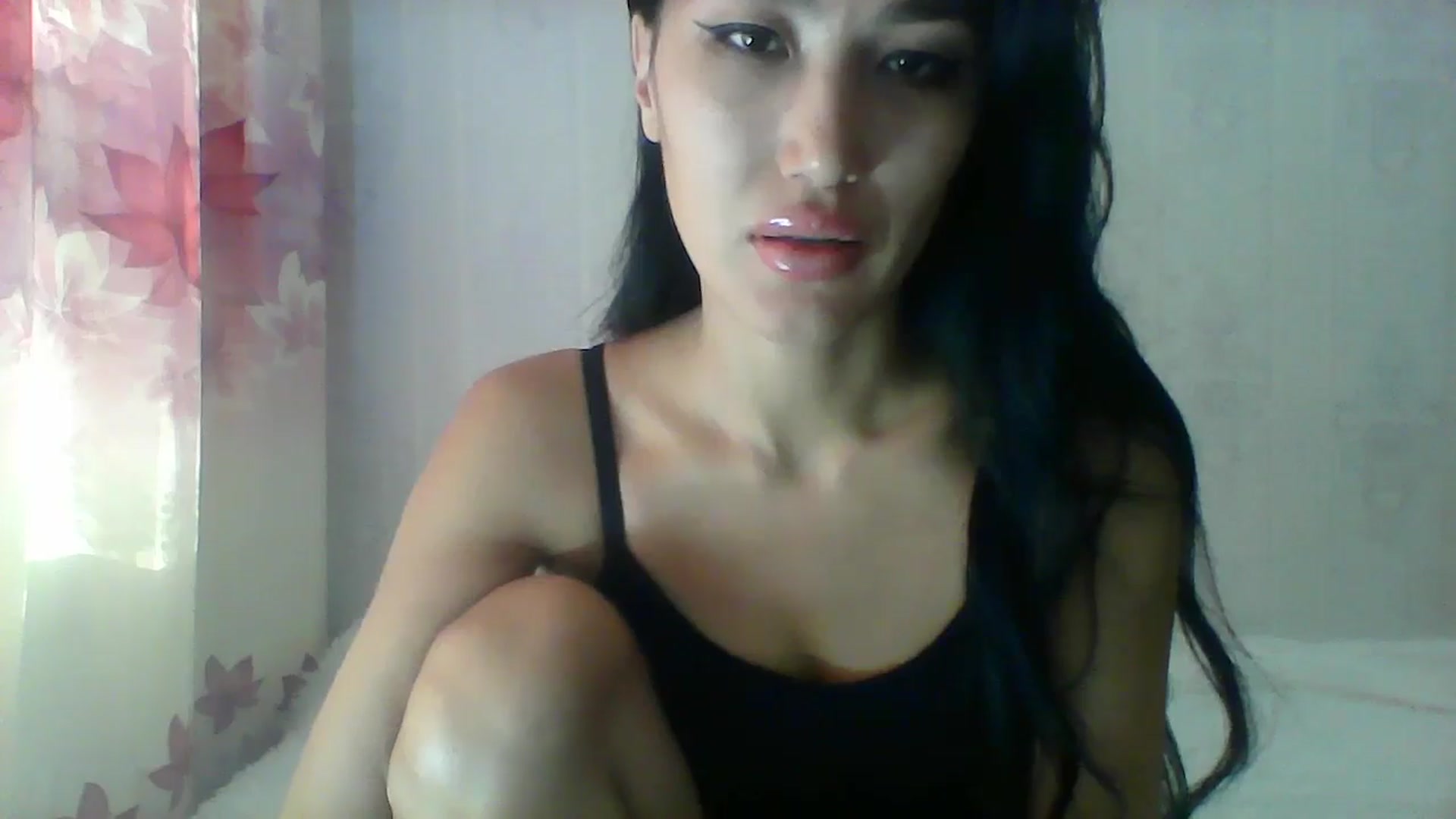 Gallery image thumbnail from SweetRo0mance's myfreecams stream on, 10/21/2024, 04:50 image 4 of 20