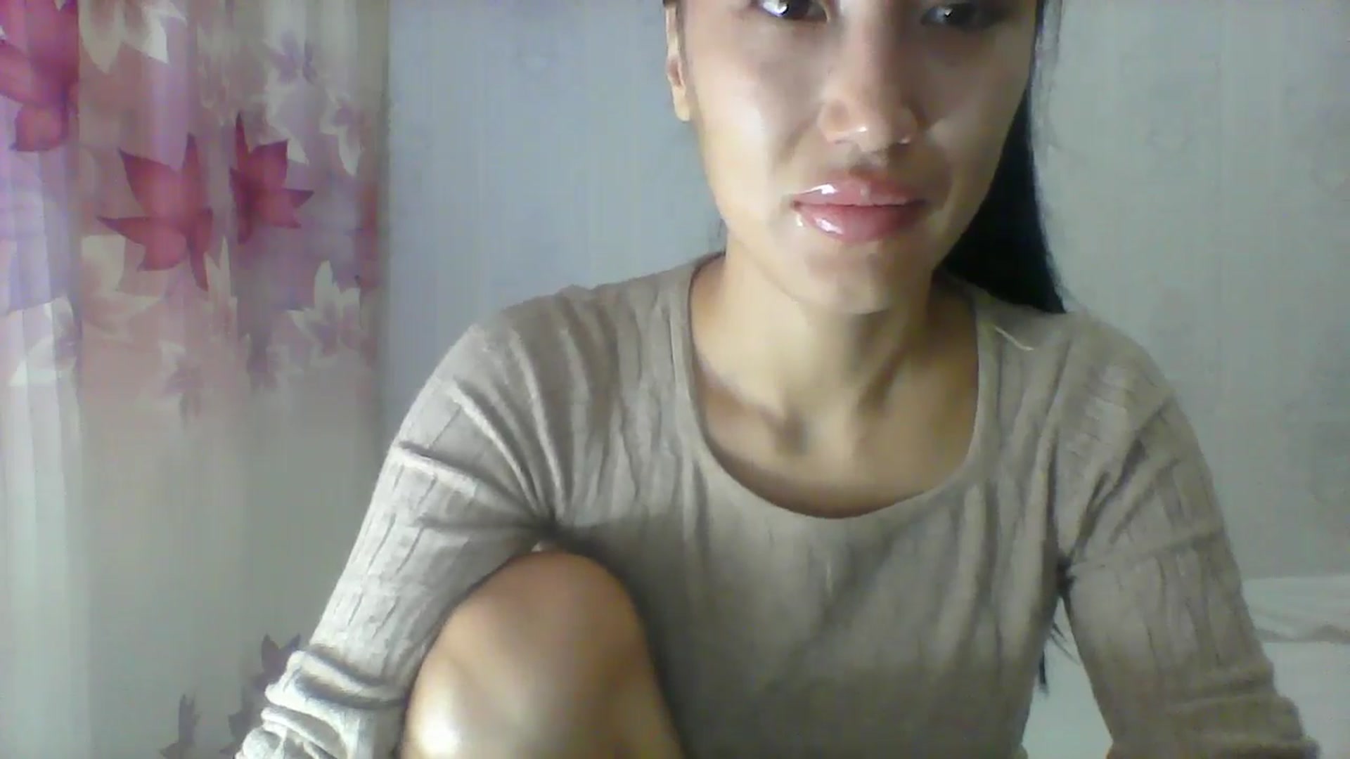 Gallery image thumbnail from SweetRo0mance's myfreecams stream on, 10/24/2024, 05:07 image 10 of 20